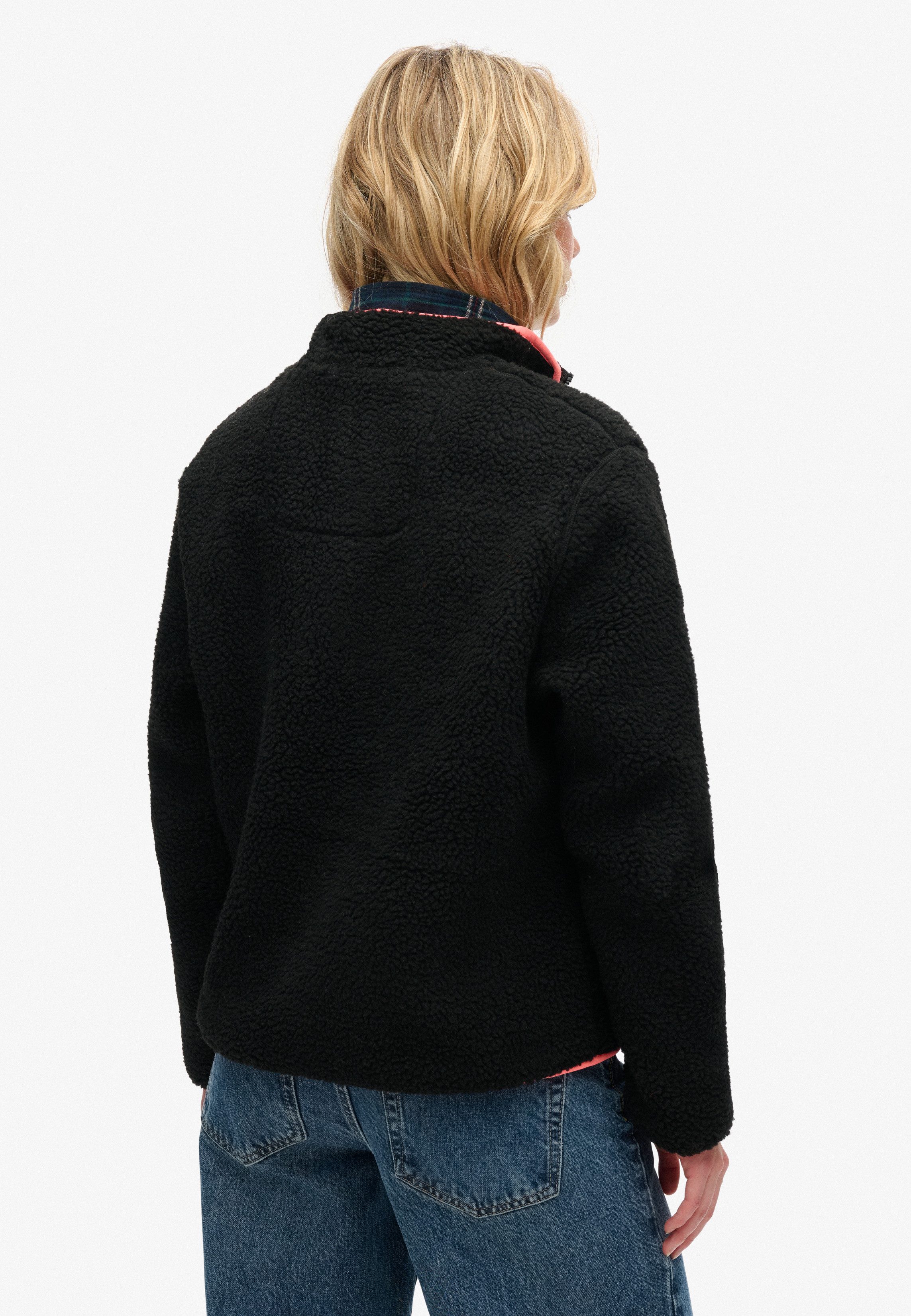 Superdry Fleecepullover OUTDOOR HALF ZIP FLEECE Regular Fit, hochschließender Kragen mit Reißverschluss