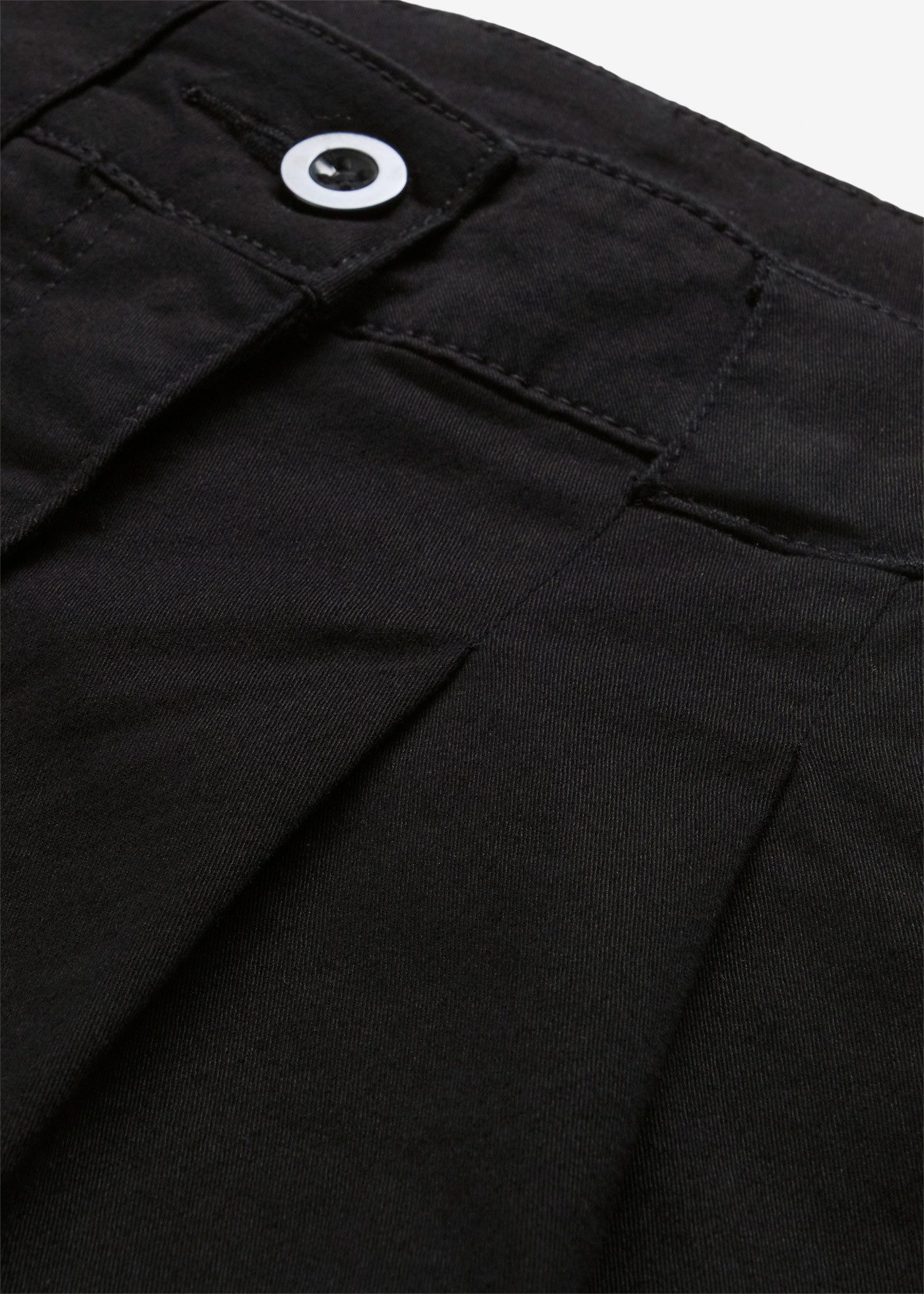 bonprix Chinohose schmale Form, mit Bundfalten und praktischen Taschen – Bild 5 von 5