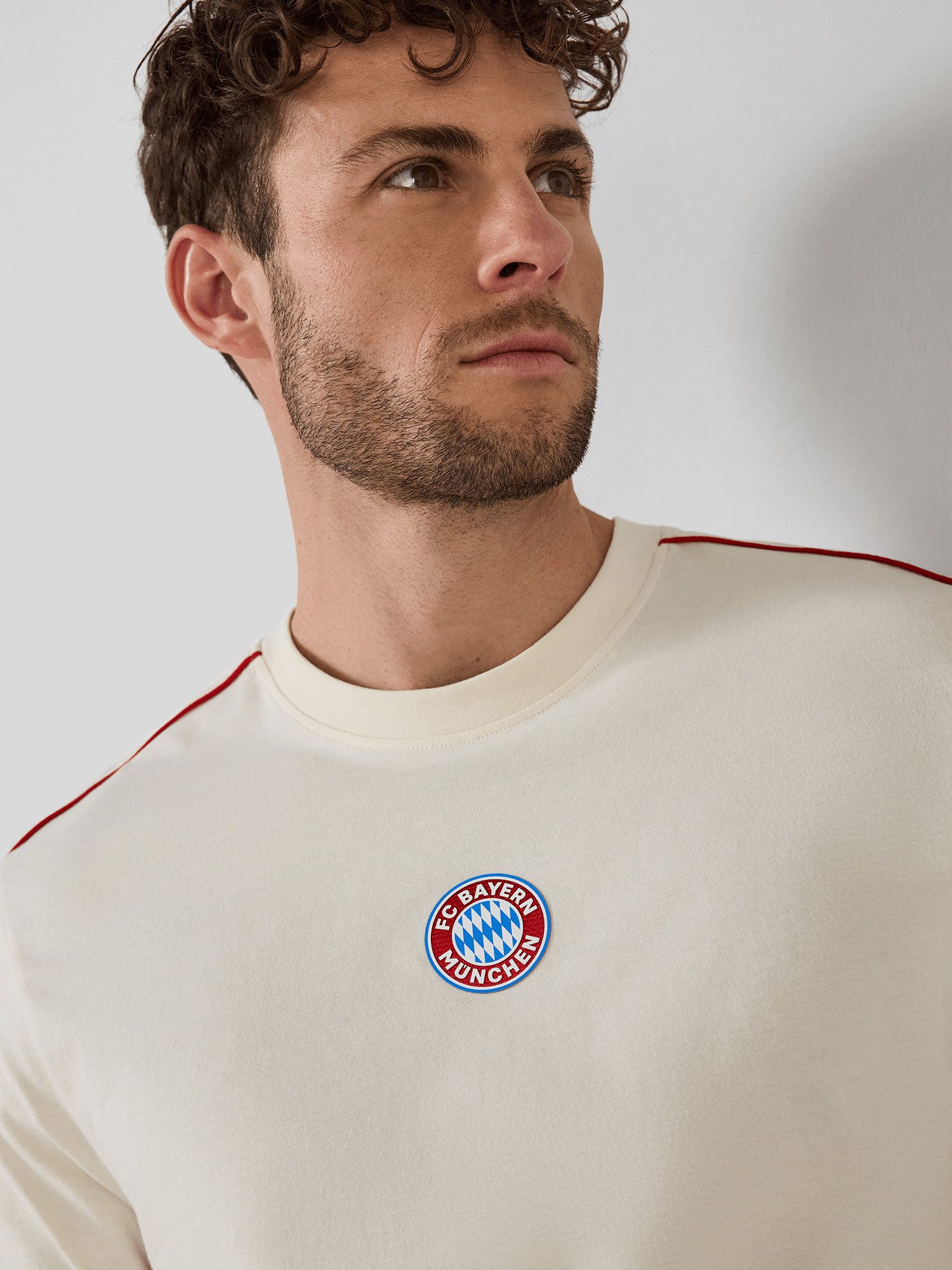 FC Bayern München T-Shirt FC Bayern München, T-Shirt Essentials, Herren, Off white