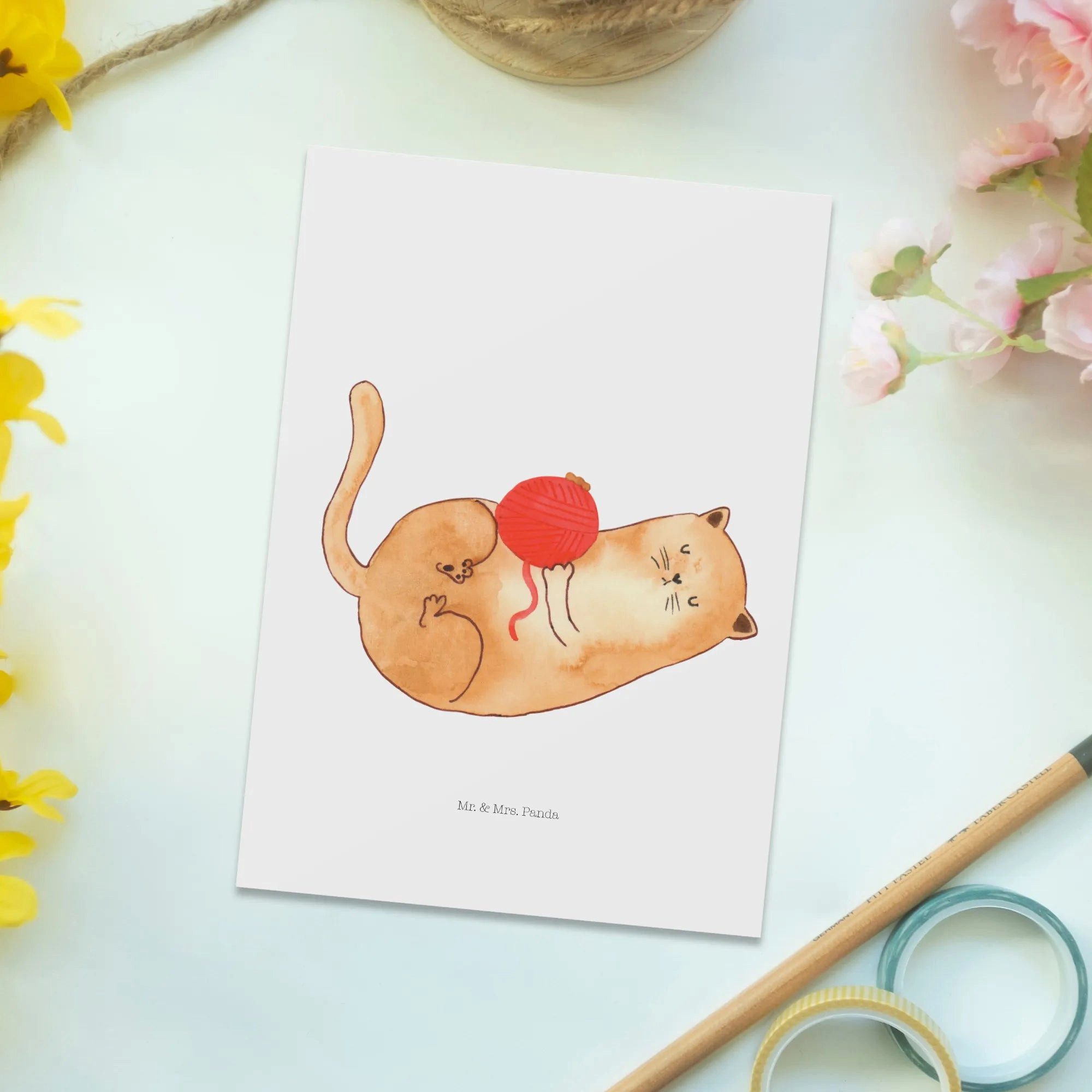 Thumbnail - Mr. & Mrs. Panda Postkarte Katze Wolle - Weiß - Geschenk, Kater, Katzen, Katzenliebhaber, Ansich, Charmante Designs