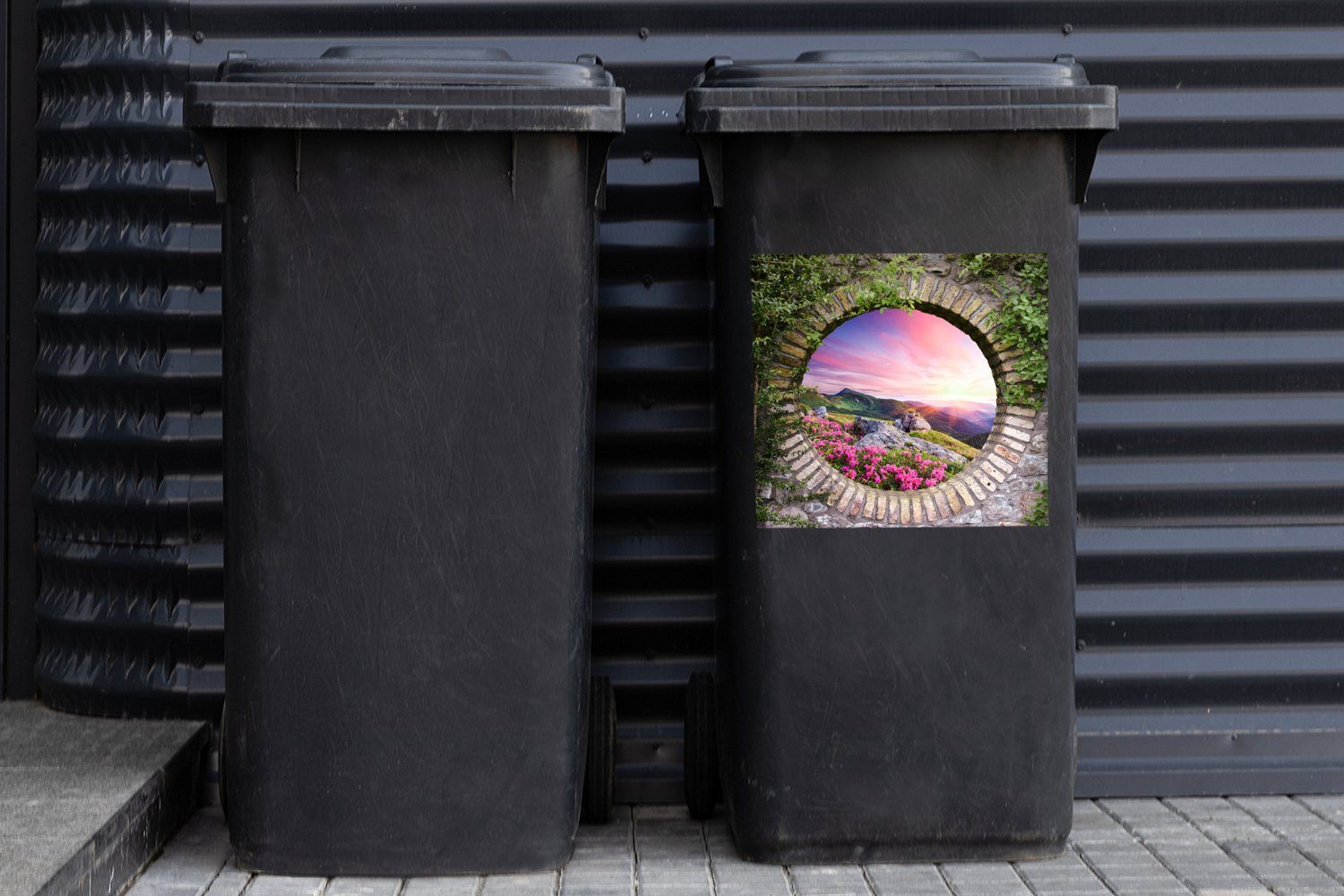 Mülltonne, Blumen - Landschaft Container, Sticker, (1 - St), Berg Abfalbehälter - Mülleimer-aufkleber, Aussicht Wandsticker MuchoWow