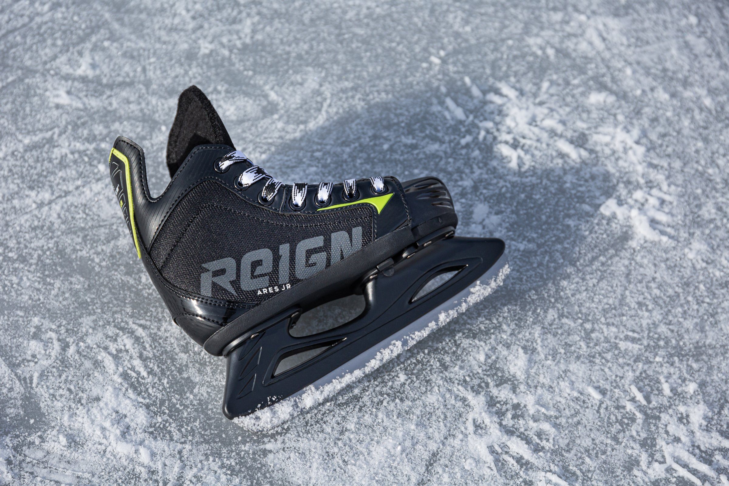 REIGN Schlittschuhe Ares Jr. adjustable