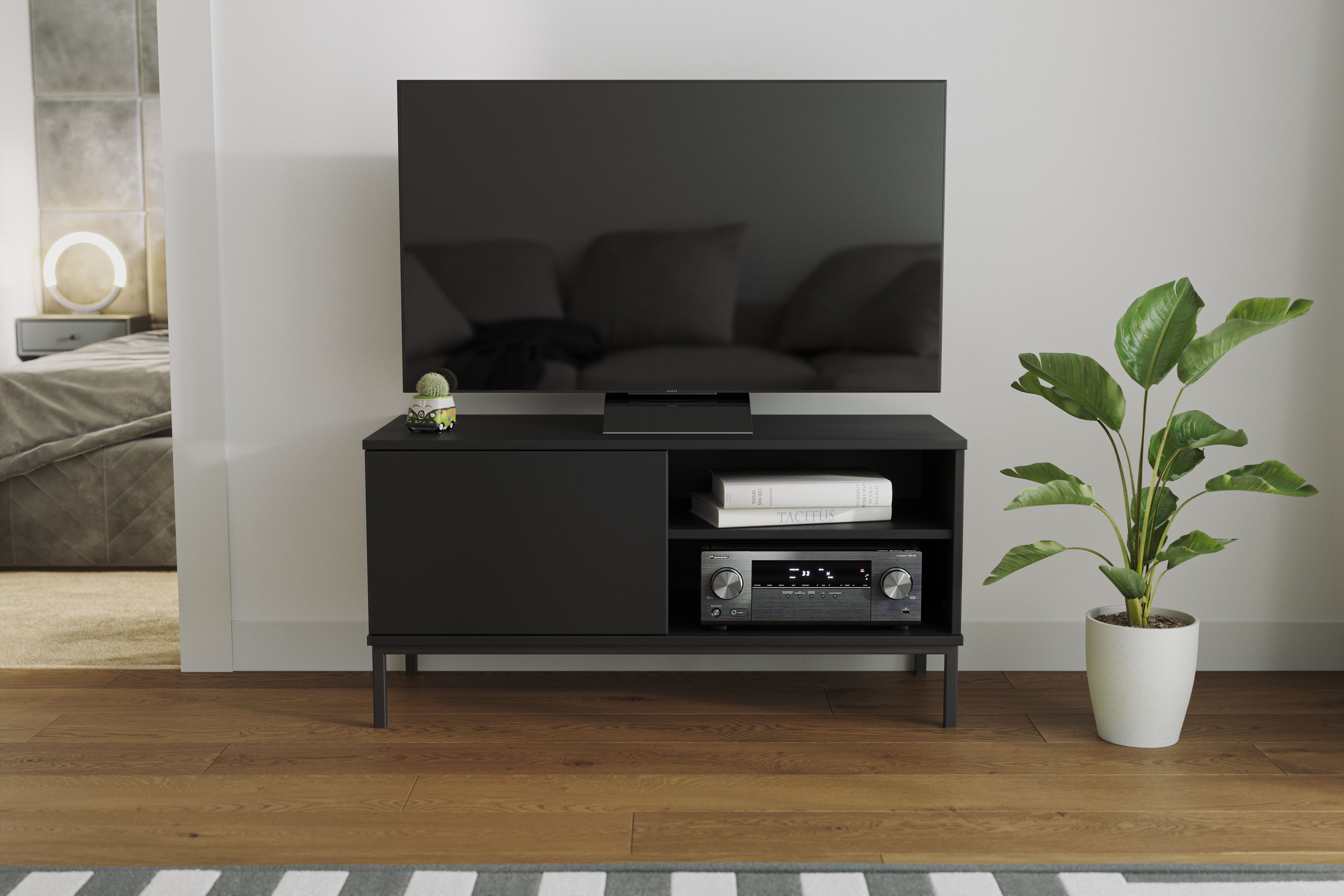 Furnix TV-Schrank Kommode FORSETTI RTV1D Fernsehschrank mit Klapptür, offene Regale B100 x H50 x T41 cm Schwarz matt