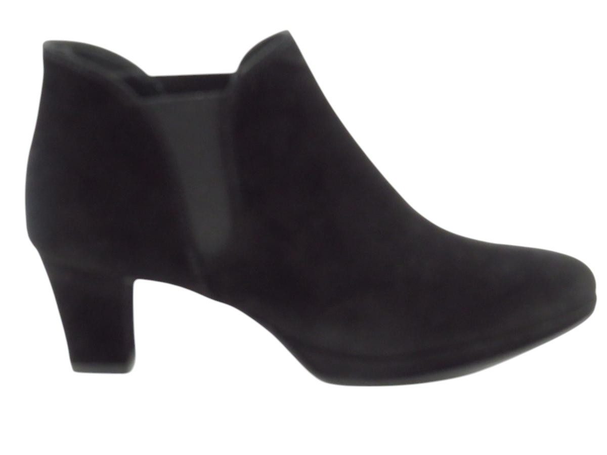 Samtziege schwarz Stiefelette
