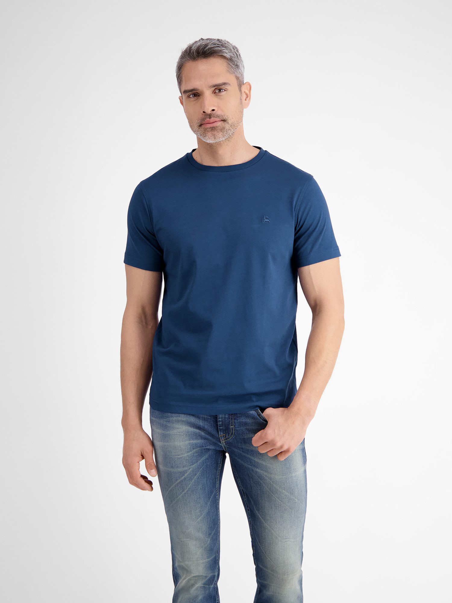 LERROS T-Shirt LERROS Basic T-Shirt mit Logostitck, unifarben günstig online kaufen