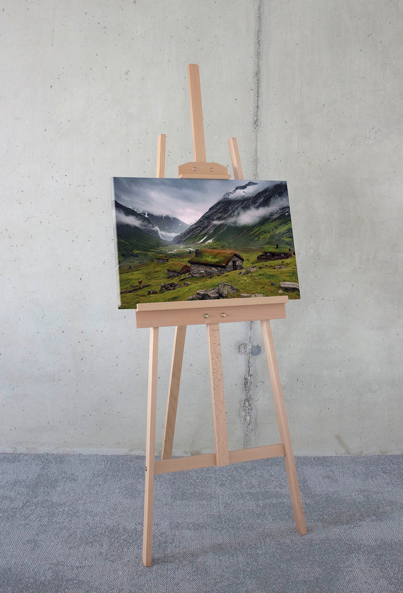 Komar Leinwandbild Moody Mountains - Größe 60 x 40 cm, Baum, Berge, Blumen, Blätter, Foto, Jahreszeiten, Landschaft, Meer, Natur, Palmen, Strand (Packung, 1 St), Keilrahmenbild mi Echtholzrahmen