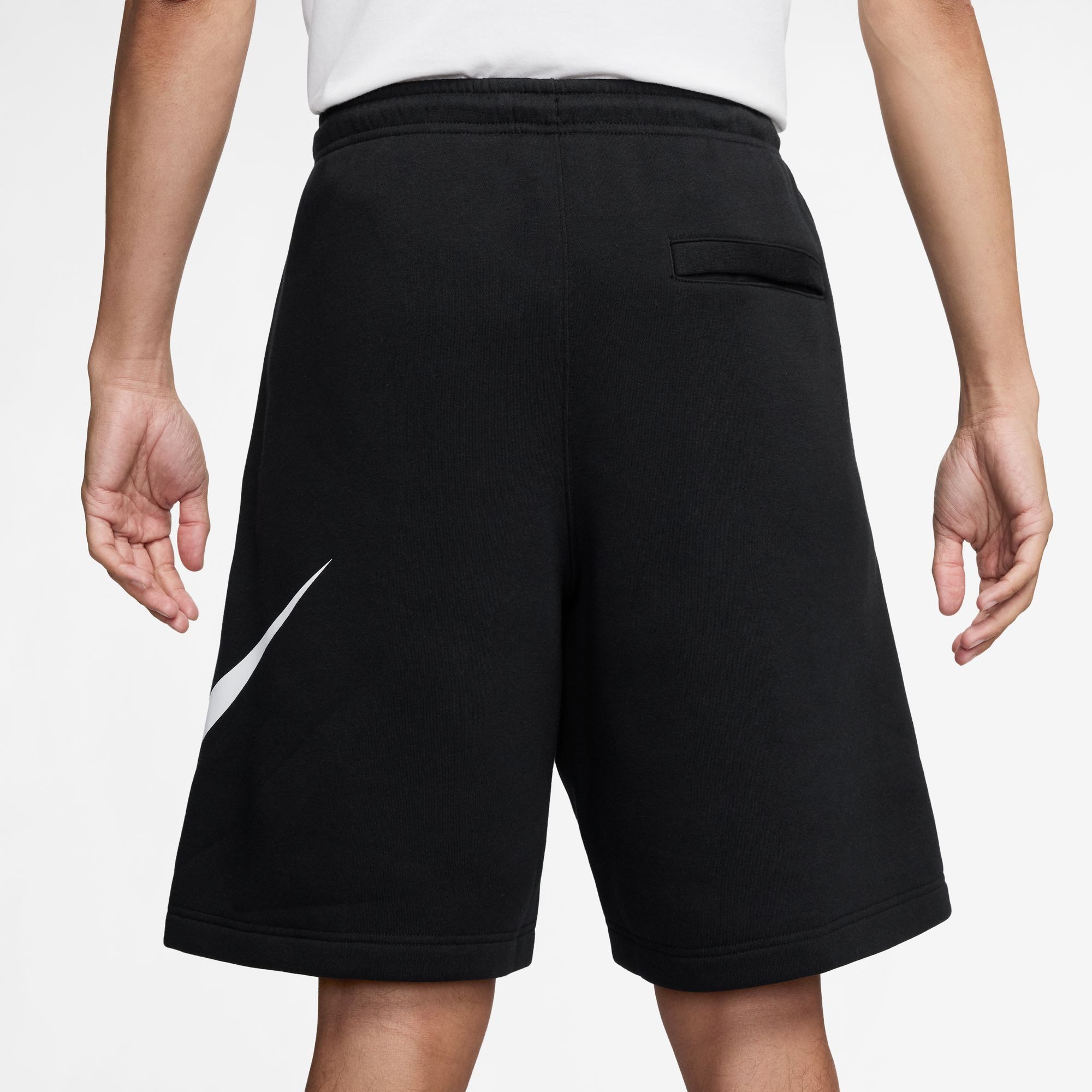 Nike Sportswear Shorts M N K CLUB BB SHORT GX Shorts-Schnitt, aus Baumwolle und Polyester, mit Kordelverschluss