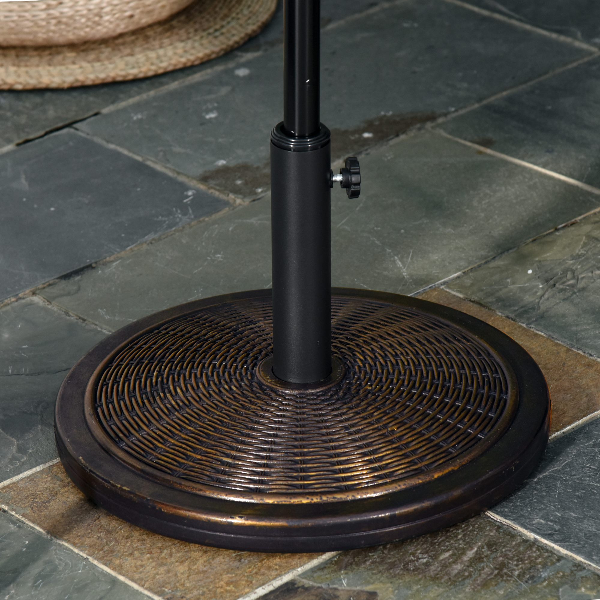 Outsunny Schirmständer mit Rattanoptik (Sonnenschirmständer, 1 St., Schirmhalter), für Balkon Terasse Garten Bronze
