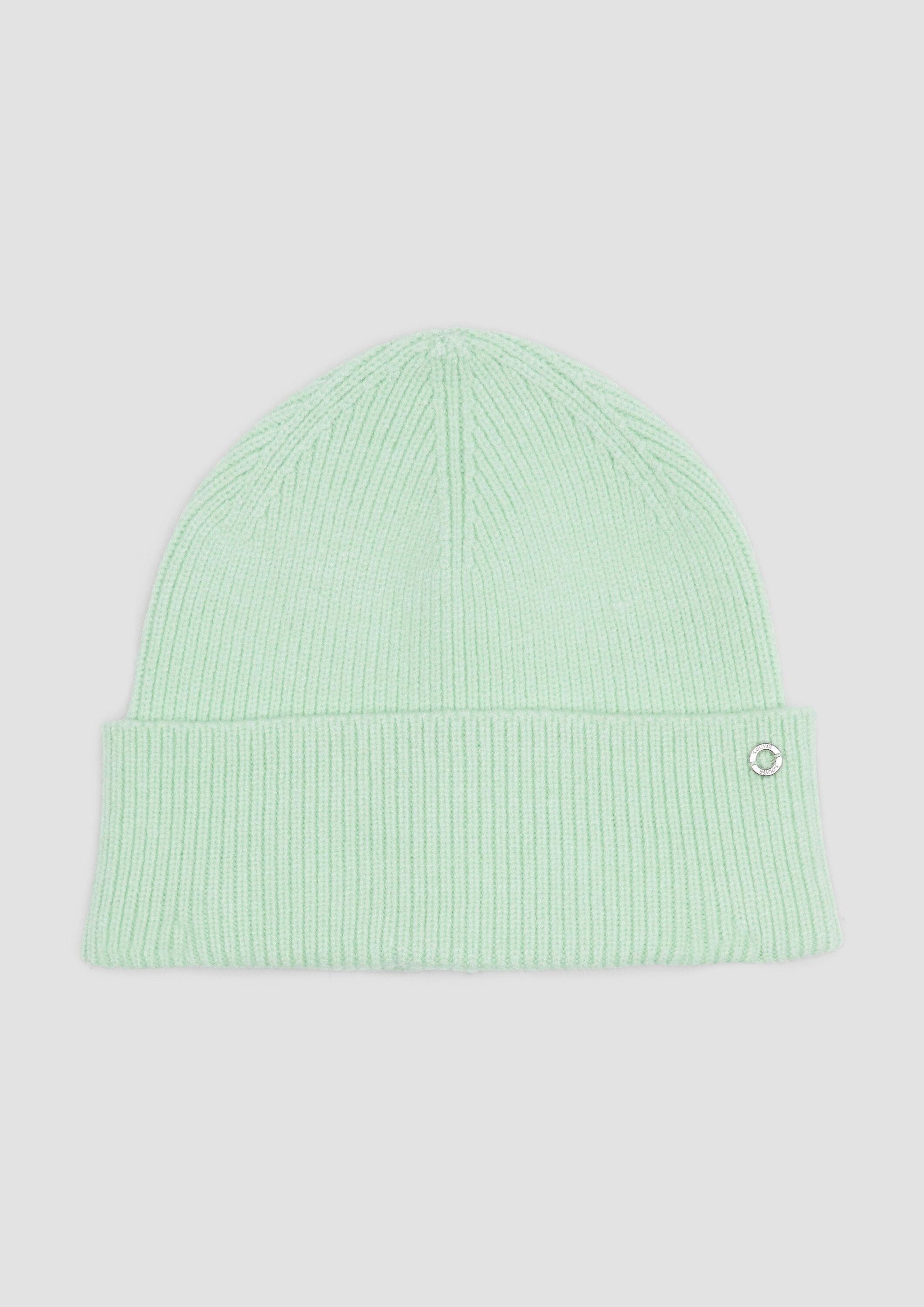 s.Oliver Strickmütze Mütze Gestrickte Beanie mit Umschlag und Logo-Detail