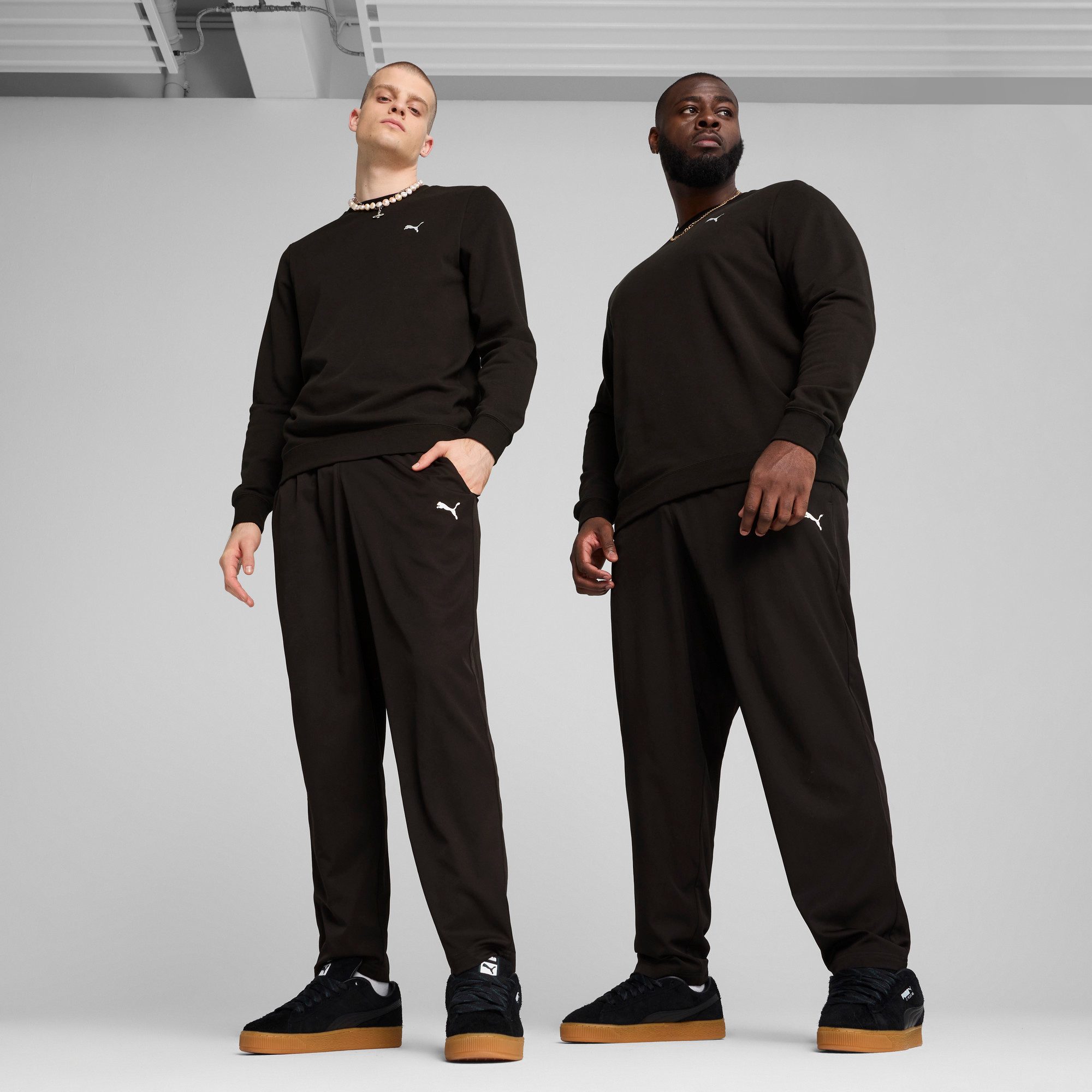 PUMA Trainingshose ESS WOVEN PANTS OP mit DryCELL Technologie, atmungsaktiv, mit Eingrifftaschen