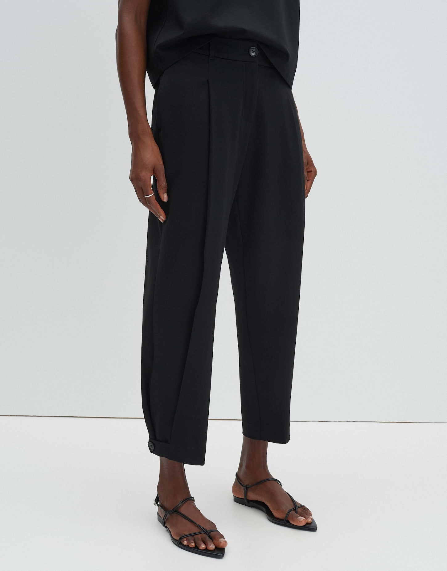 someday Bundfaltenhose Cisilia ease aus ECOVERO™-Mix Bundfalten und Nahttaschen, ideal fürs Office