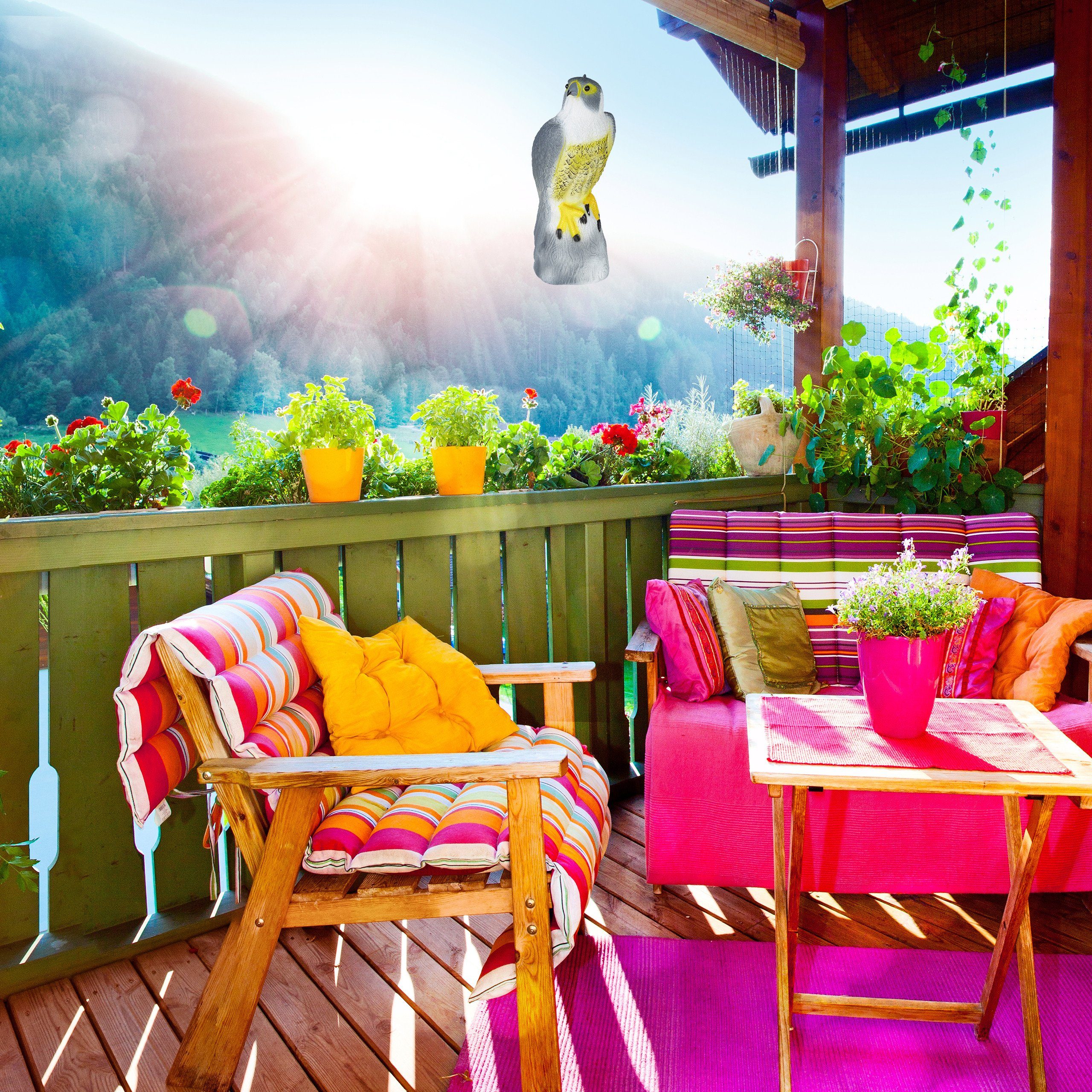 relaxdays Gartenfigur Vogelschreck Falke sitzend günstig online kaufen