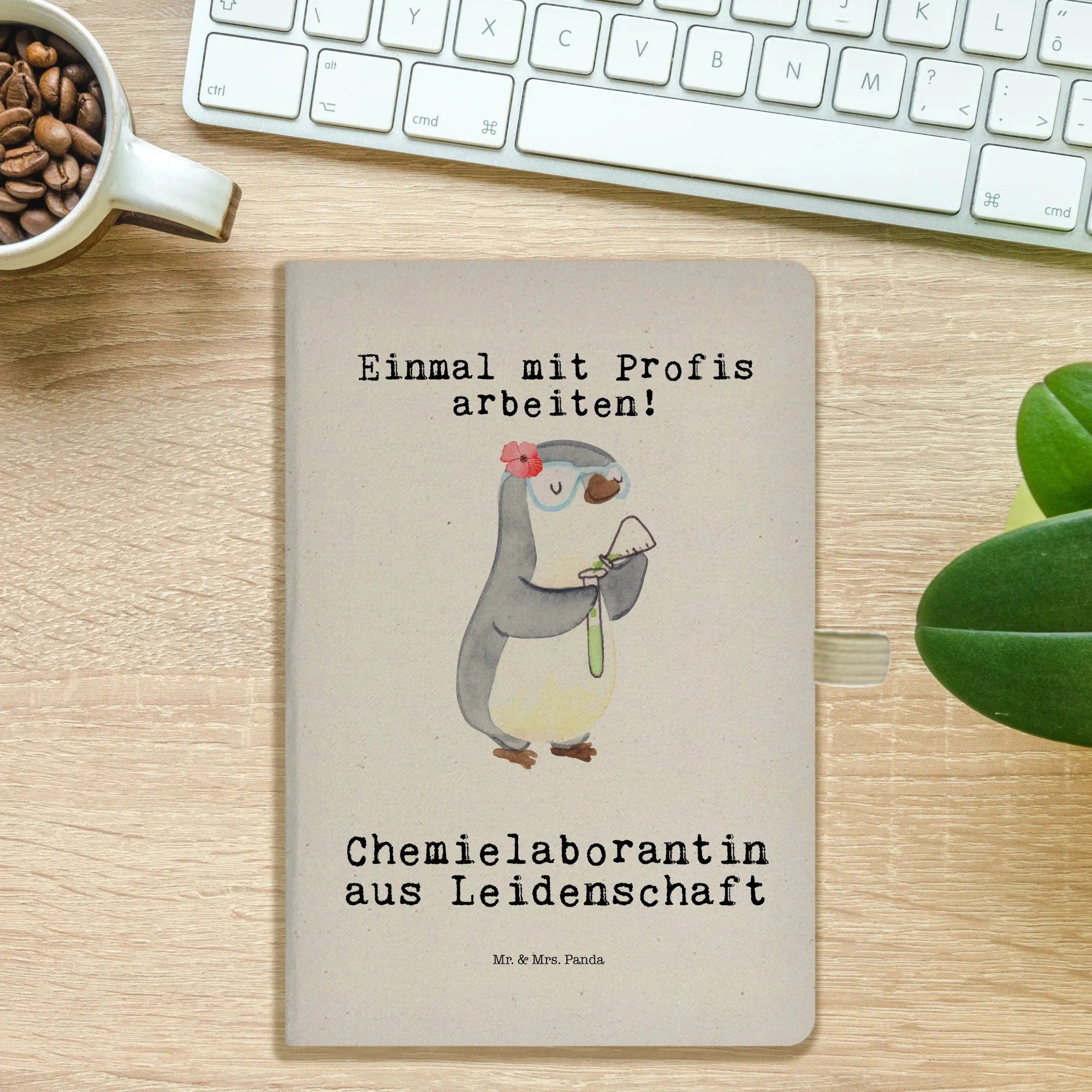 Thumbnail - Mr. & Mrs. Panda Notizbuch Chemielaborantin Leidenschaft - Transparent - Geschenk, Arbeitskolleg Mr. & Mrs. Panda, Flexi...