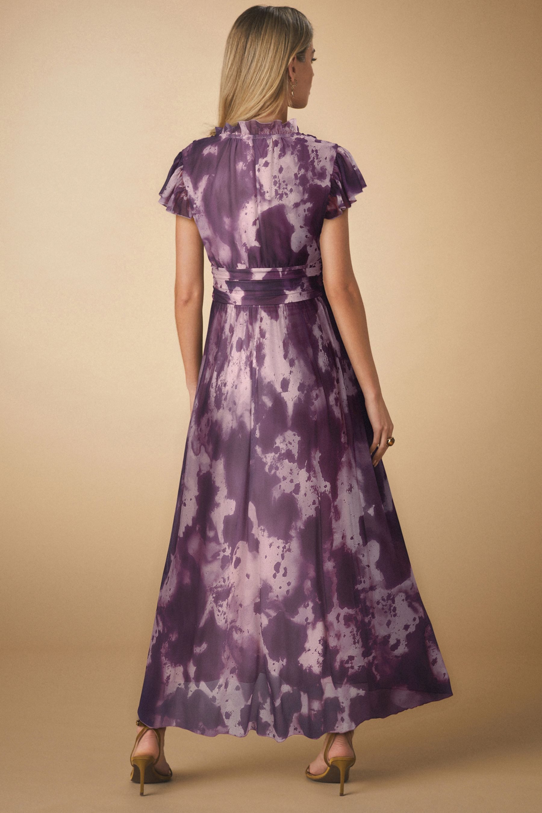 Next Midikleid Plissiertes Mesh-Midikleid mit V-Ausschnitt (1-tlg) günstig online kaufen