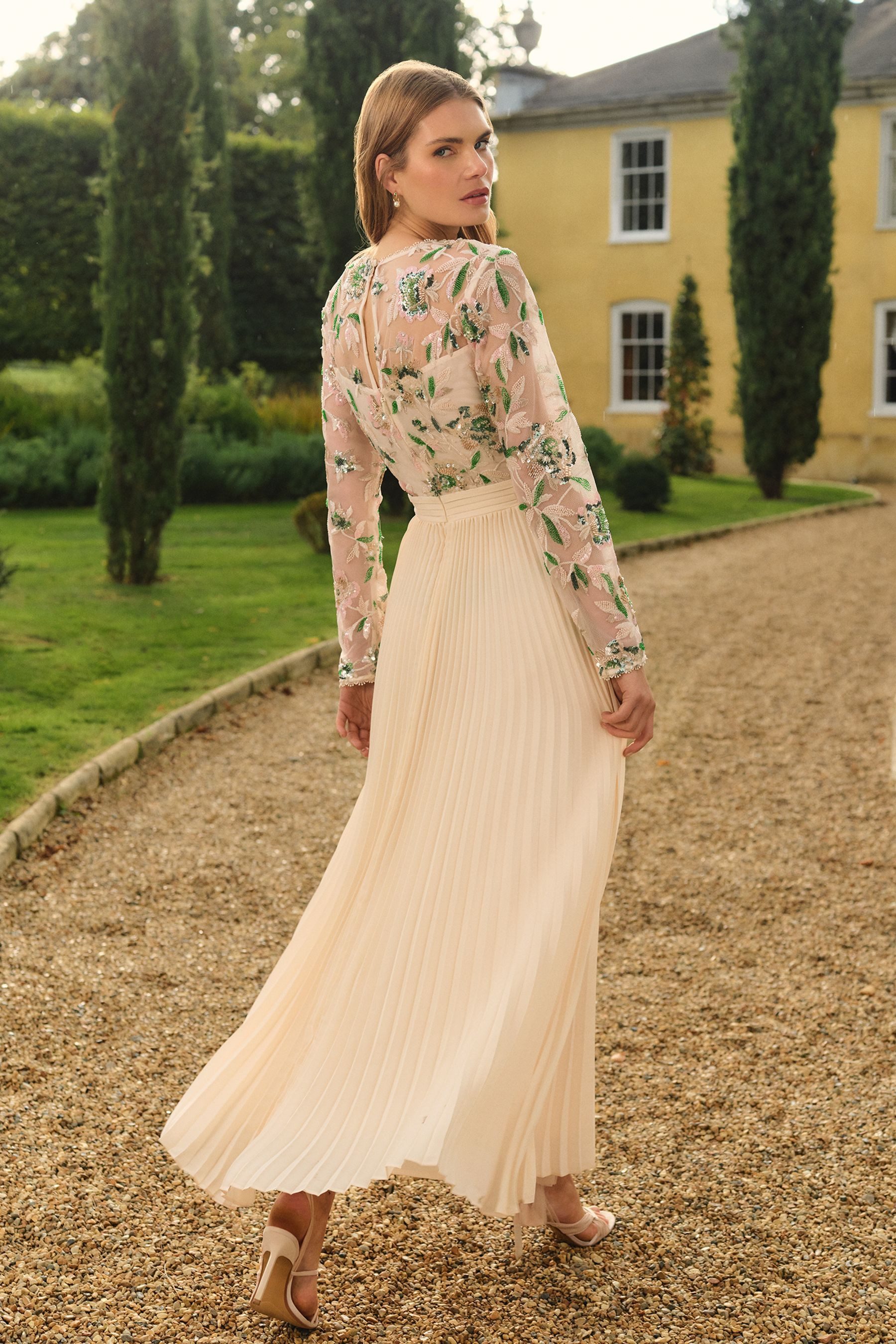 Love & Roses Plisseekleid Love & Roses plissiertes Maxikleid, Regular (1-tlg)