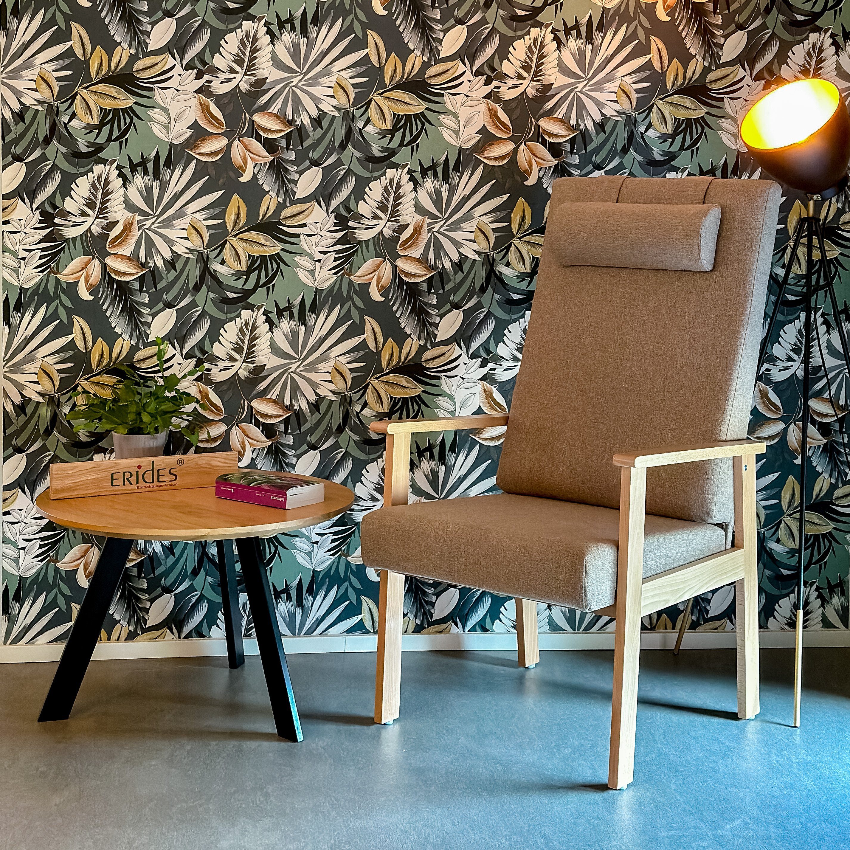 Beige Wohnzimmer einrichtungsdesign24 verstellbare ohne (Esszimmersessel Kunststoffbodengleiter, Armlehnensessel Alexandra Massivholzgestell Seniorensessel Stoff Esszimmersessel Esszimmersessel Nackenrolle, Hocker), Kariba