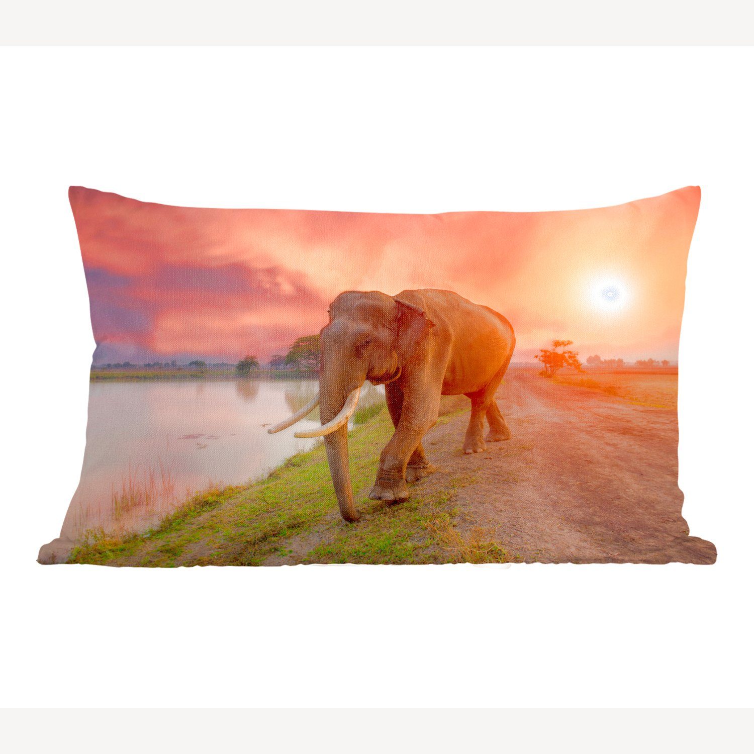 MuchoWow Dekokissen Elefant - Wasser - Tiere - Sonnenuntergang - Natur, Wohzimmer Dekoration, Zierkissen, Dekokissen mit Füllung, Schlafzimmer