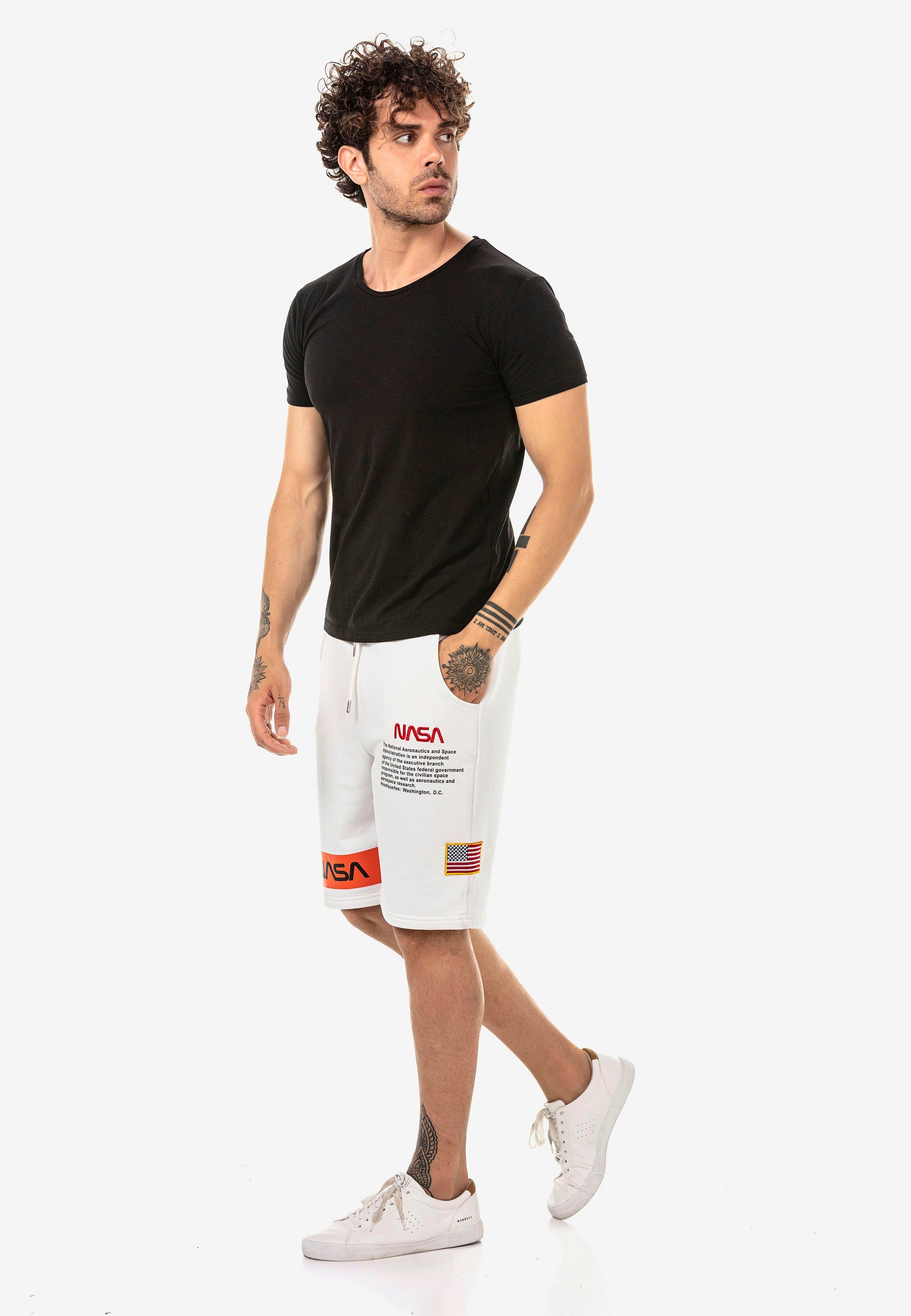 RedBridge Shorts Plano mit gesticktem NASA-Motiv