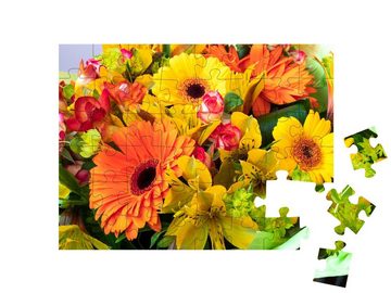 puzzleYOU Puzzle Gelbe und orange Gerbera in einem Blumenstrauß, 48 Puzzleteile, puzzleYOU-Kollektionen Blumensträuße, Blumen & Pflanzen