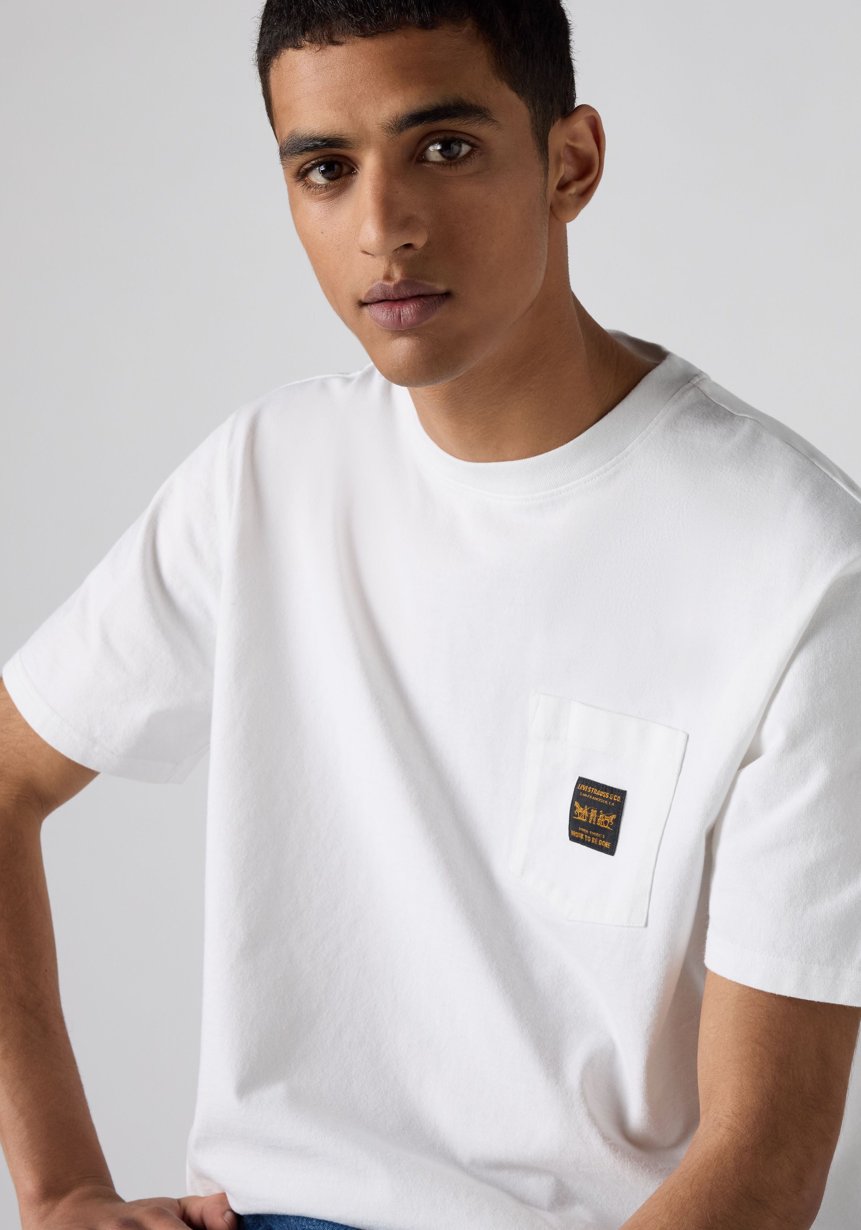 Levi's® T-Shirt SS WORKWEAR PKT TEE mit Brusttasche – Bild 4 von 5
