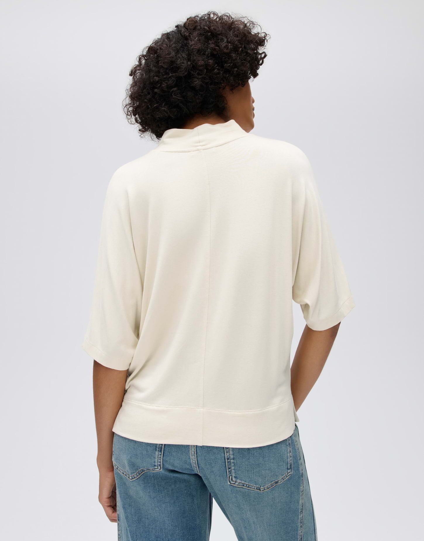 OPUS Kurzarmshirt Sinse aus weichem Jersey Schmal zulaufender Schnitt mit Seitenschlitzen – Bild 3 von 5