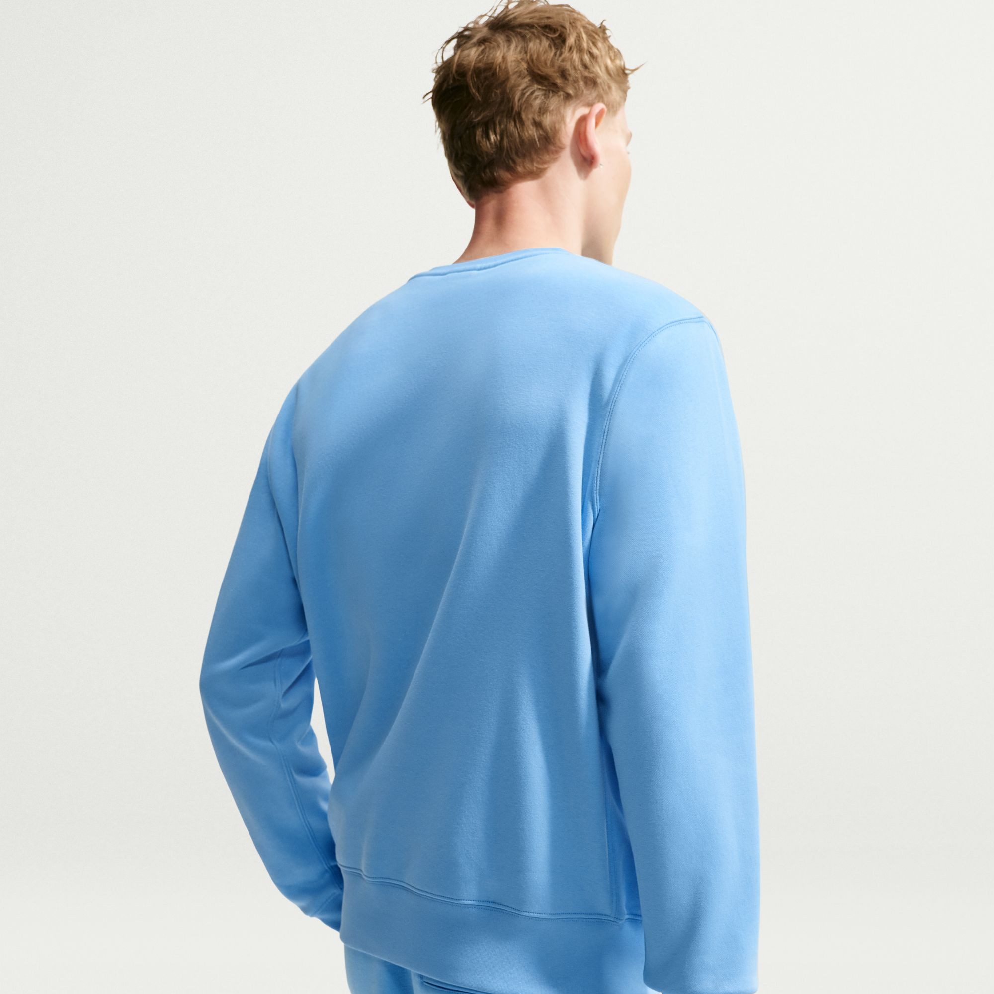 Nike Sportswear Sweatshirt M NK CLUB BB CREW kurzärmelige Ausführung, mit Rundhalsausschnitt, aus Jersey-Material
