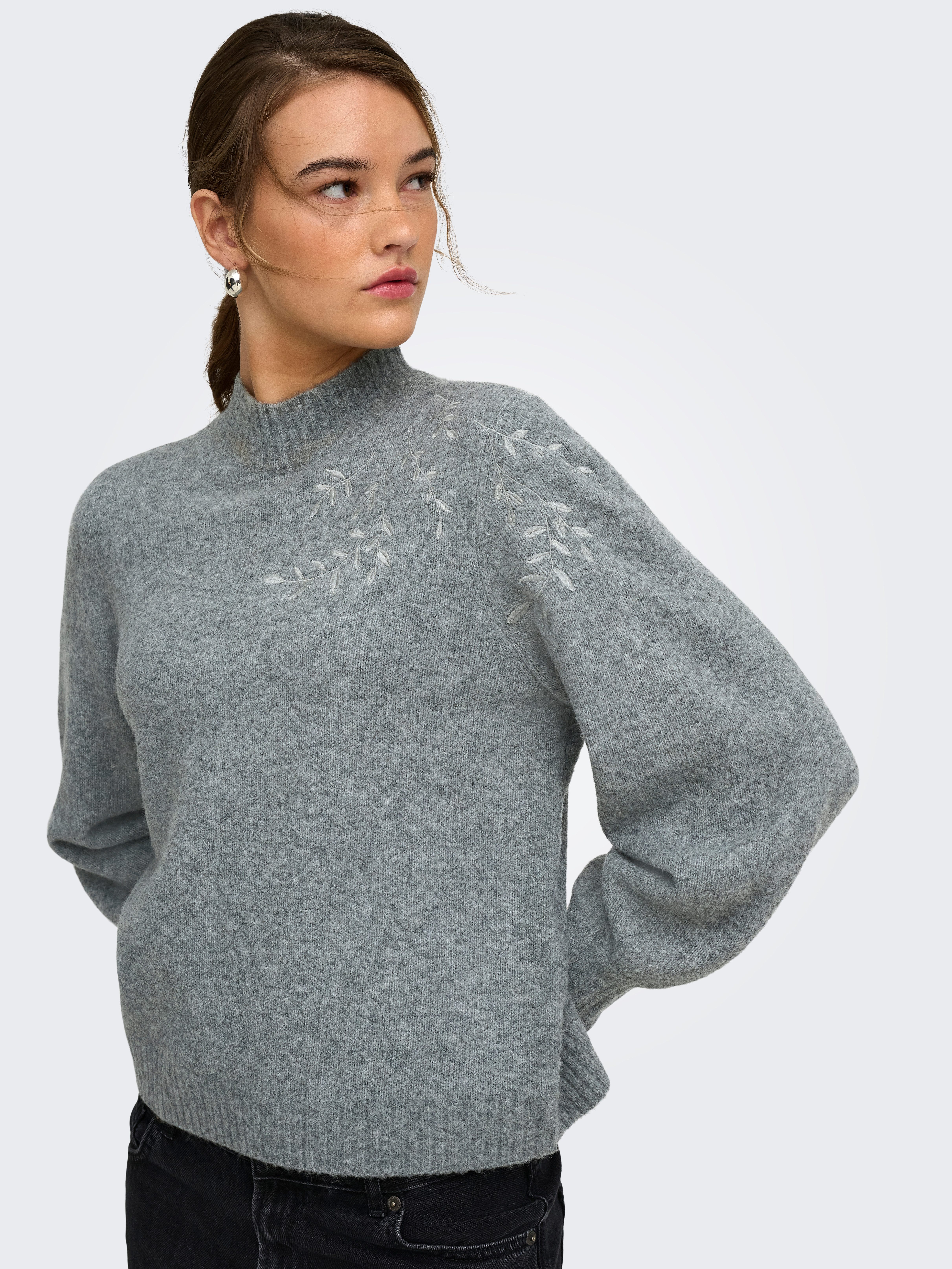 ONLY Strickpullover ONLBEAUTY LS HIGH NECK EMB KNT Materialmix mit Wolle und Stretch, regular fit