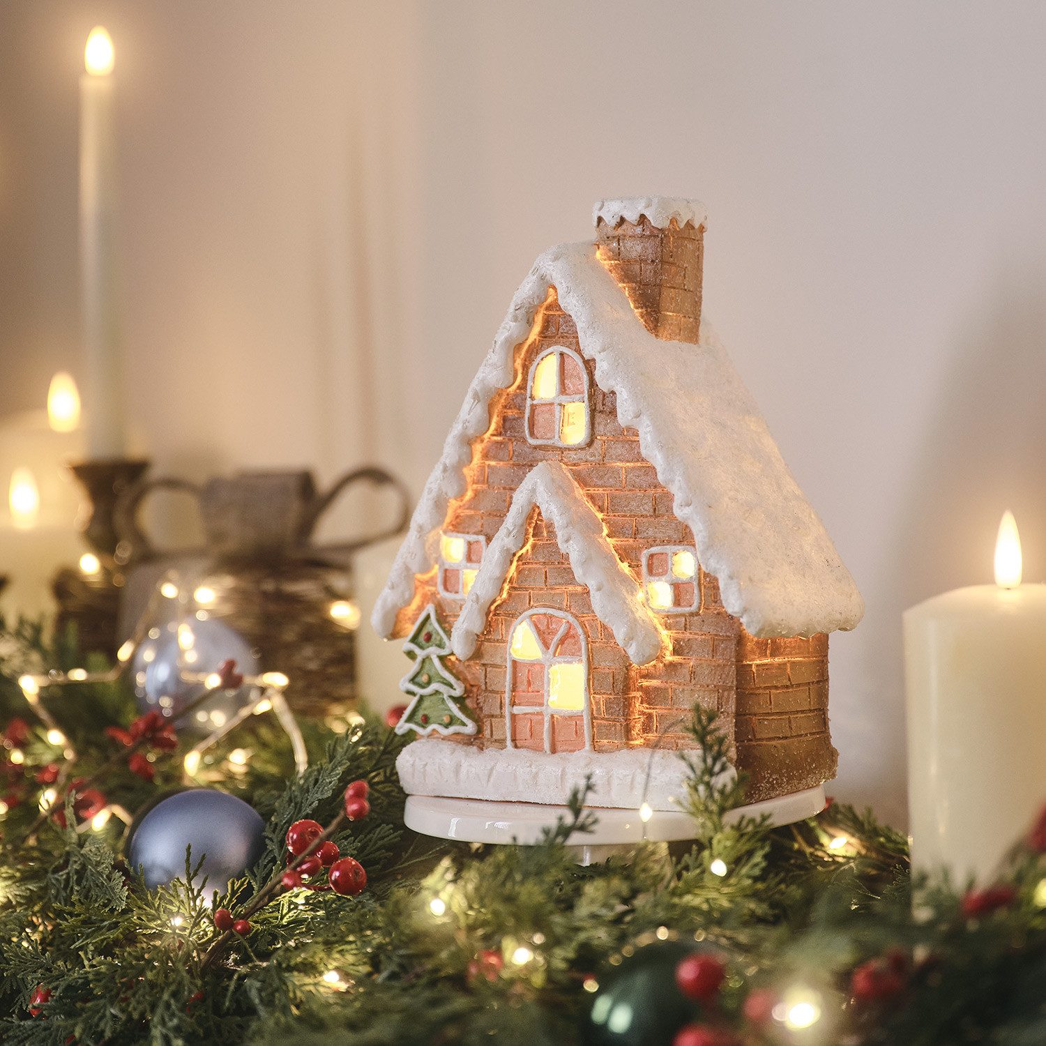 Lights4fun LED-Dekofigur LED-Lebkuchenhaus Weihnachtsdeko