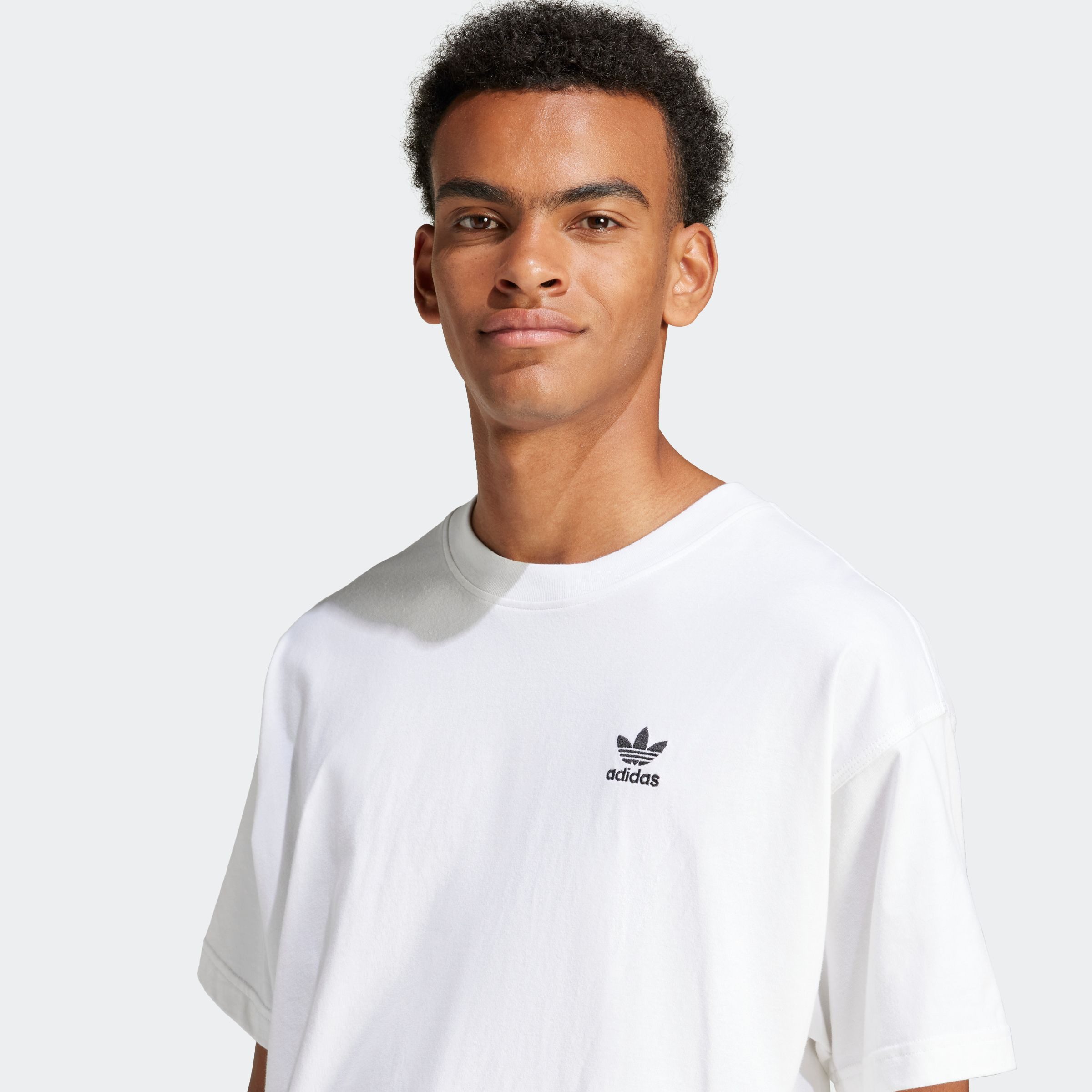 adidas Originals T-Shirt ESS OS TEE lockere Silhouette, mit geripptem Rundhalsausschnitt, aus Baumwolle