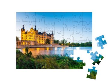 puzzleYOU Puzzle Schweriner Schloss am Abend, 48 Puzzleteile, puzzleYOU-Kollektionen Burgen
