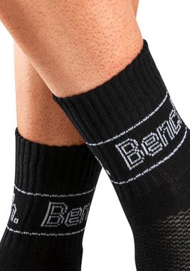 Bench. Tennissocken (Packung, 5-Paar) mit atmungsaktiver Pikee Lüftungsstruktur