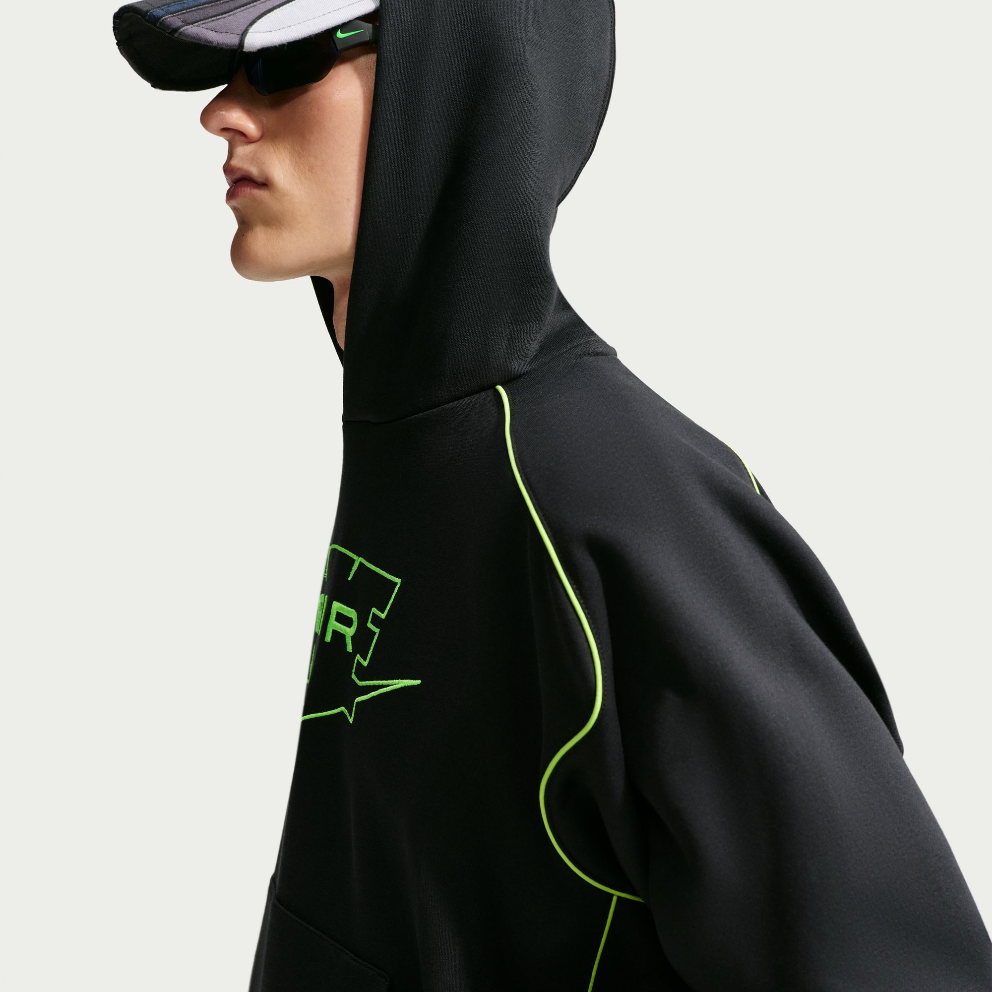 Nike Sportswear Kapuzensweatshirt M NK AIR PO HDY mit Kapuze, aus Baumwolle und Polyester, Basic Passform
