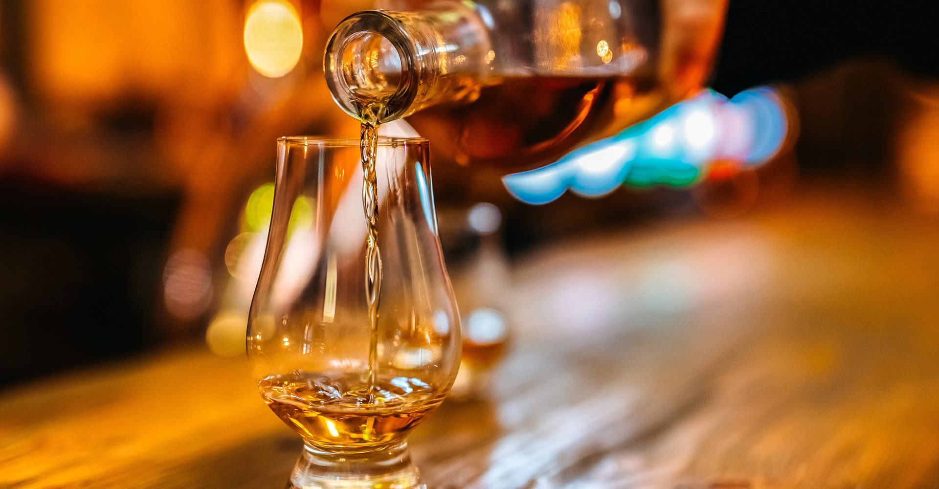 mydays Erlebnisgutschein Rum Tasting München (7 Premium Sorten), Die Welt des Rums: Einfuehrung in die Aromavielfalt