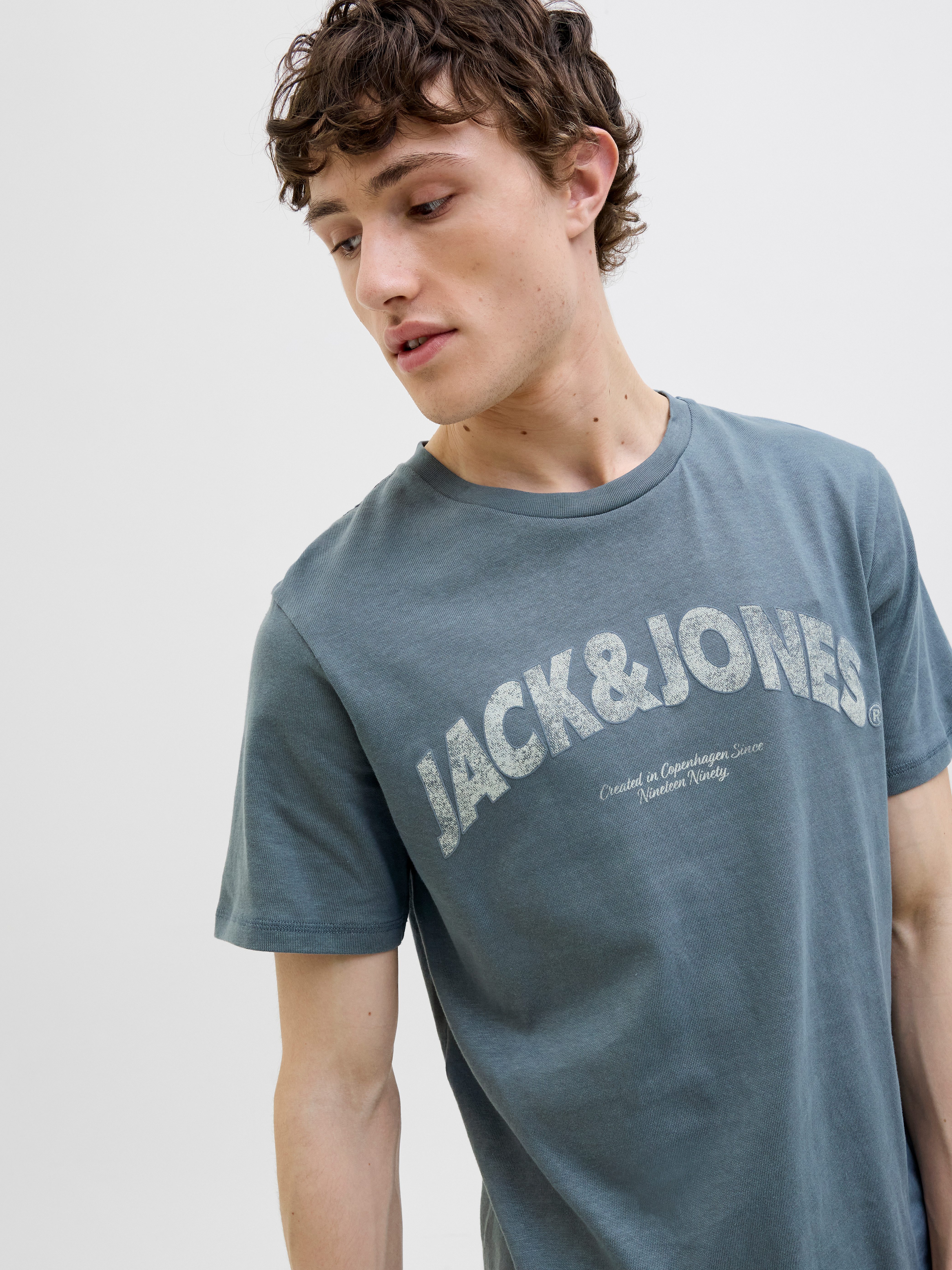Jack & Jones T-Shirt JORALMERIA BOLD BRANDING TEE SS CN mit Logo Druck – Bild 3 von 5