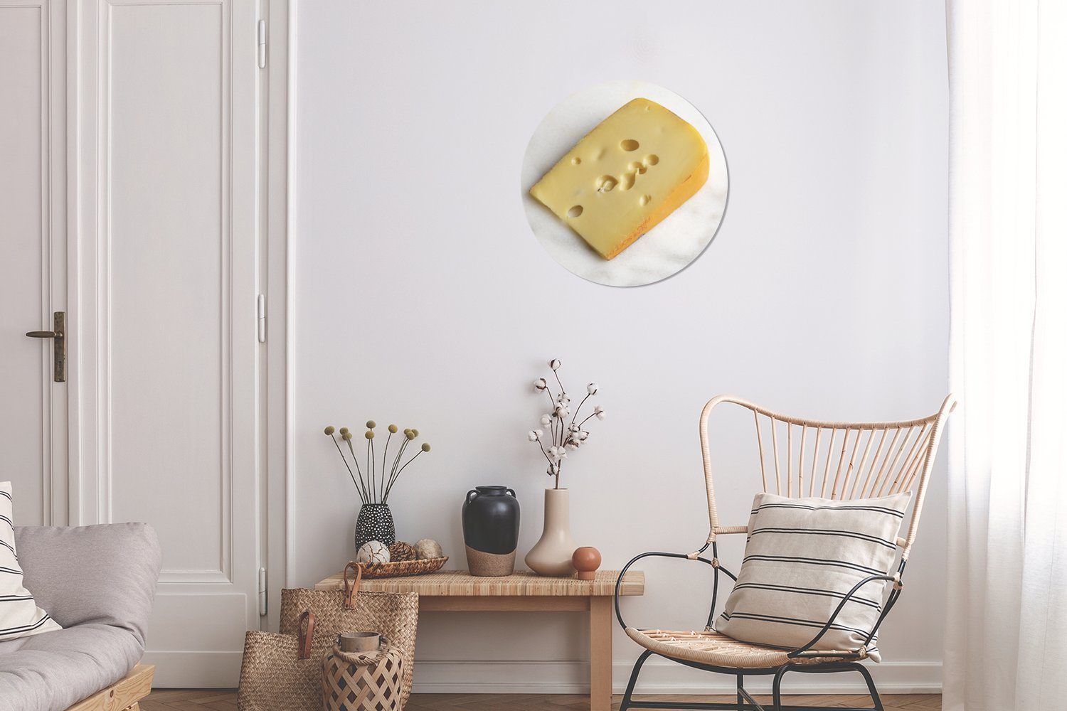 MuchoWow Wandsticker Ein Stück Schweizer einer auf Arbeitsplatte Rund, (1 Kinderzimmer, Tapetenaufkleber, für Wohnzimmer St), Tapetenkreis Käse