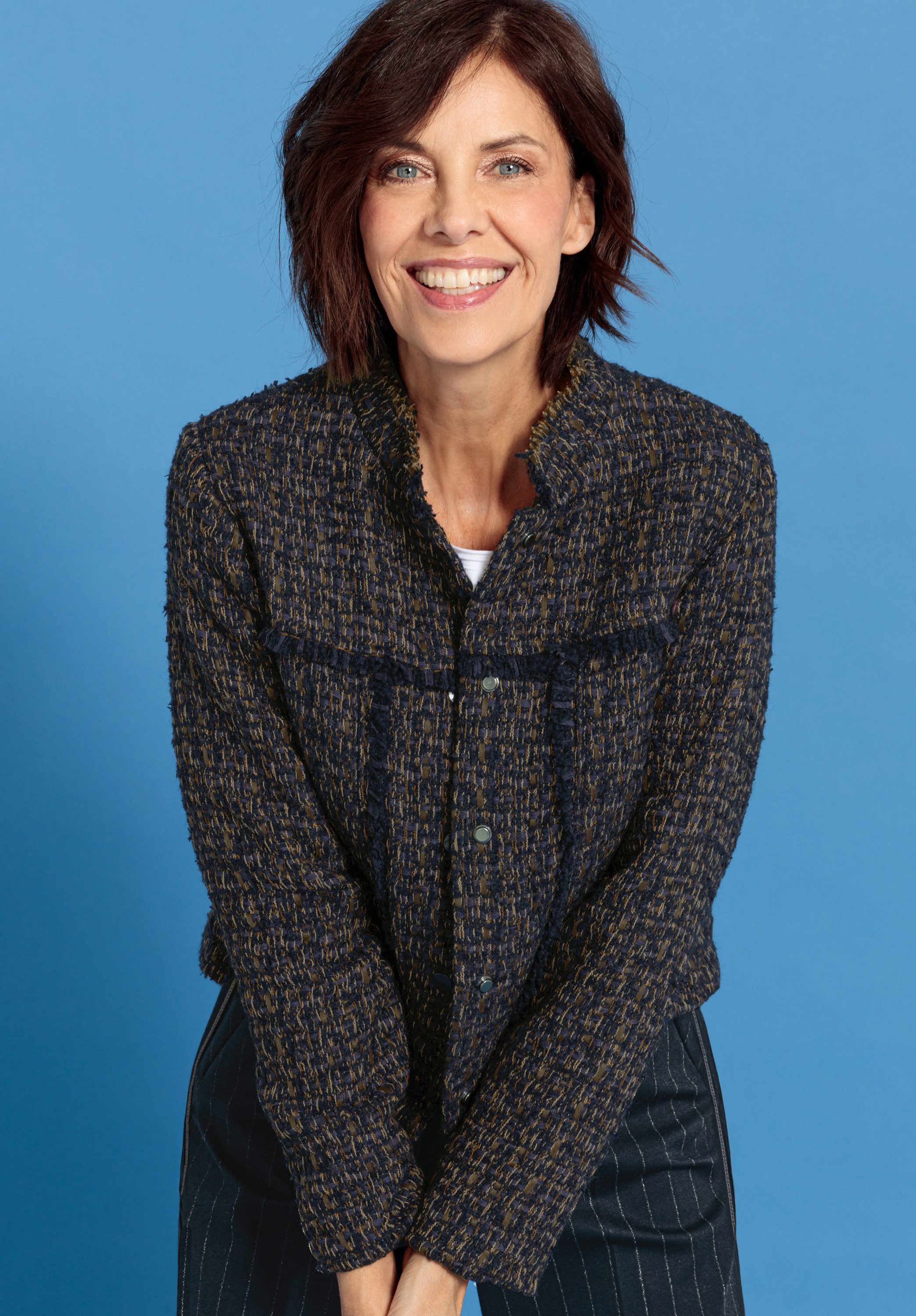 bianca Kurzblazer CAREN Stehkragen mit Fransenkante