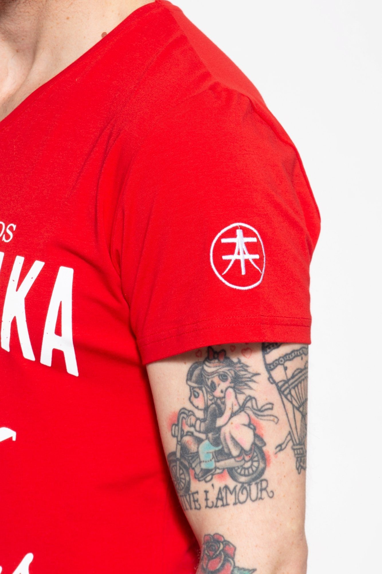 Akito Tanaka T-Shirt rot Kontrast-Print mit Fighters coolem Gladiator