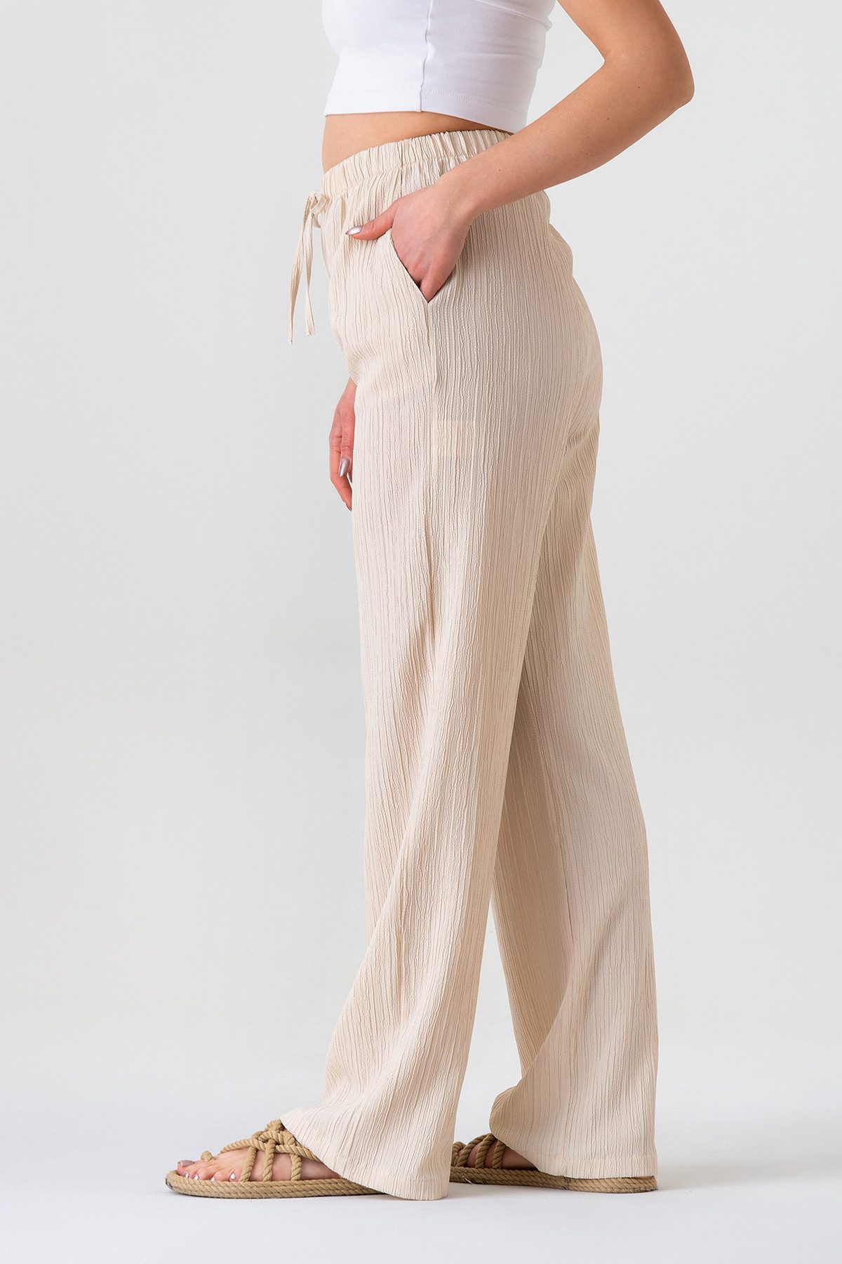 fashionshowcase Palazzohose Damen Sommerhose Crinkle Marlene-Hose mit weitem Bein Weiches & luftiges Material, leicht fallend, mit Crinkle-Struktur