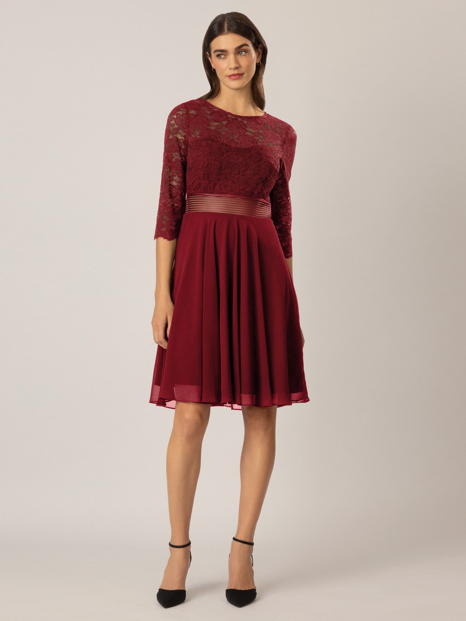 Apart Cocktailkleid im Materialmix aus weicher günstig online kaufen