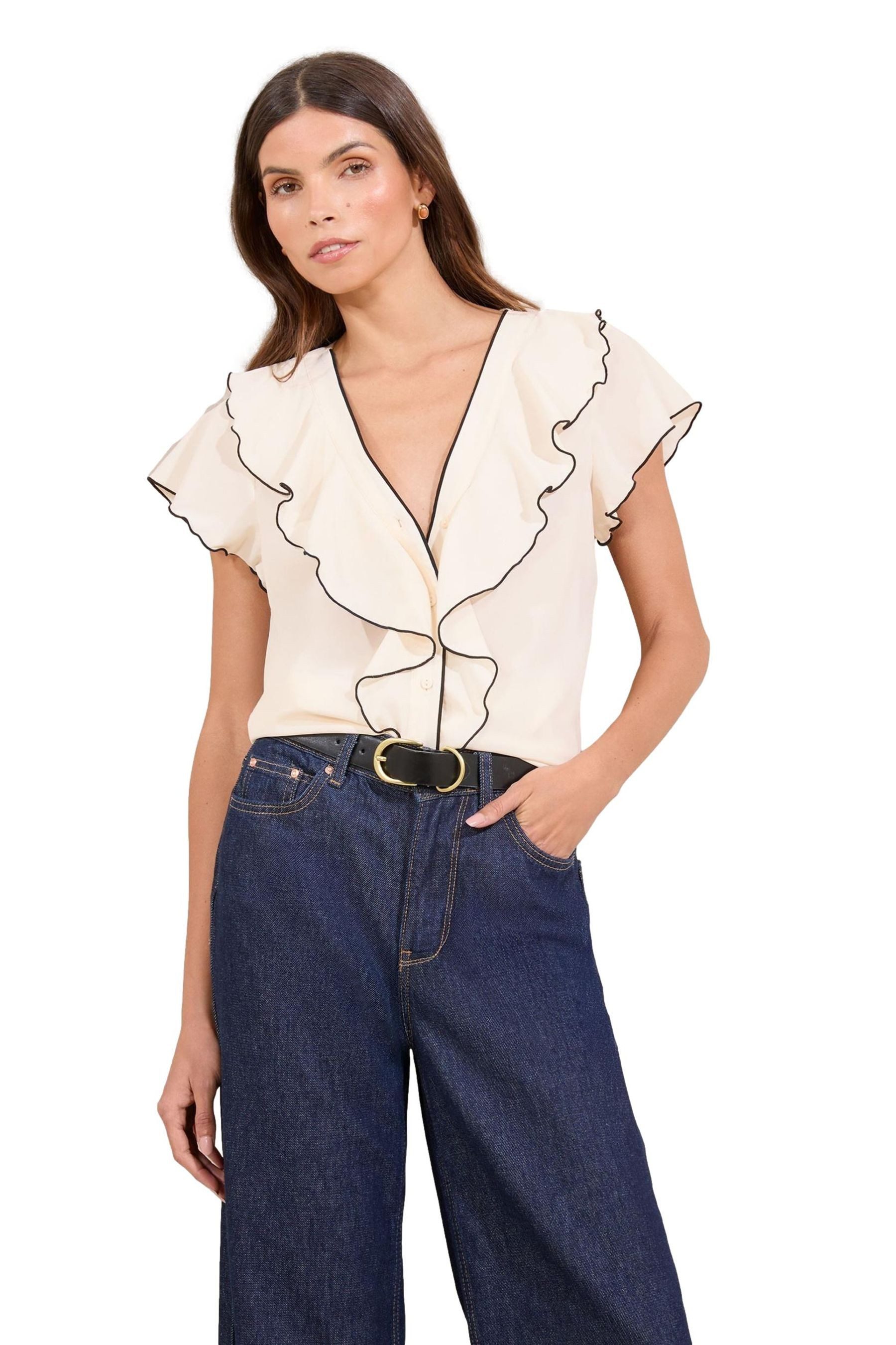 LIPSY Kurzarmbluse Lipsy Bluse mit Rüschen und kurzen Ärmeln, Regular (1-tl günstig online kaufen