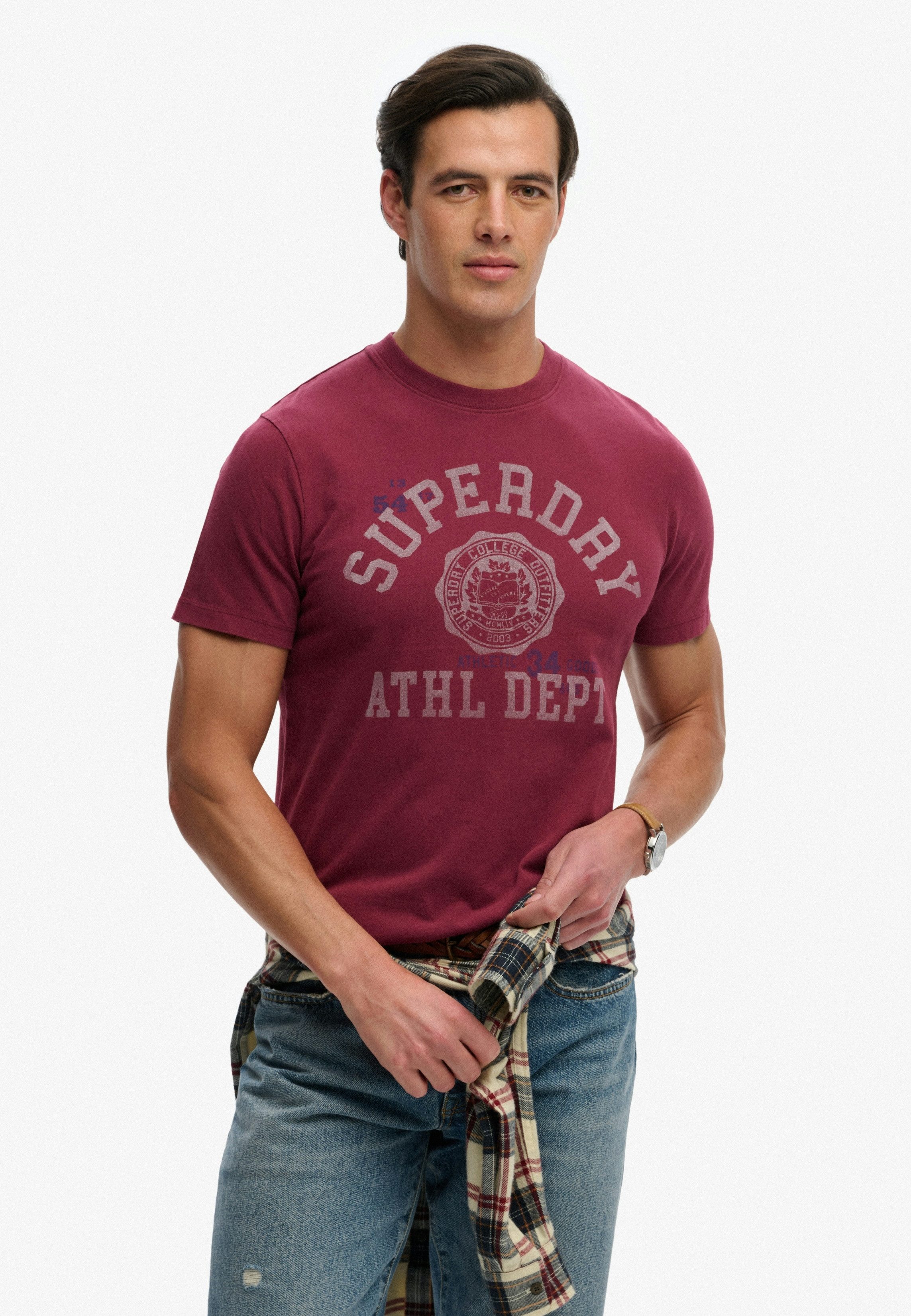 Superdry Rundhalsshirt VINTAGE PREP RELAXED TEE mit coolem Rissdruck