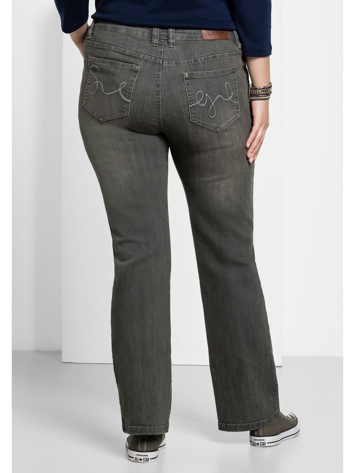 Sheego Bootcut-Jeans Große Größen in 5-Pocket-Form, mit Used-Effekten