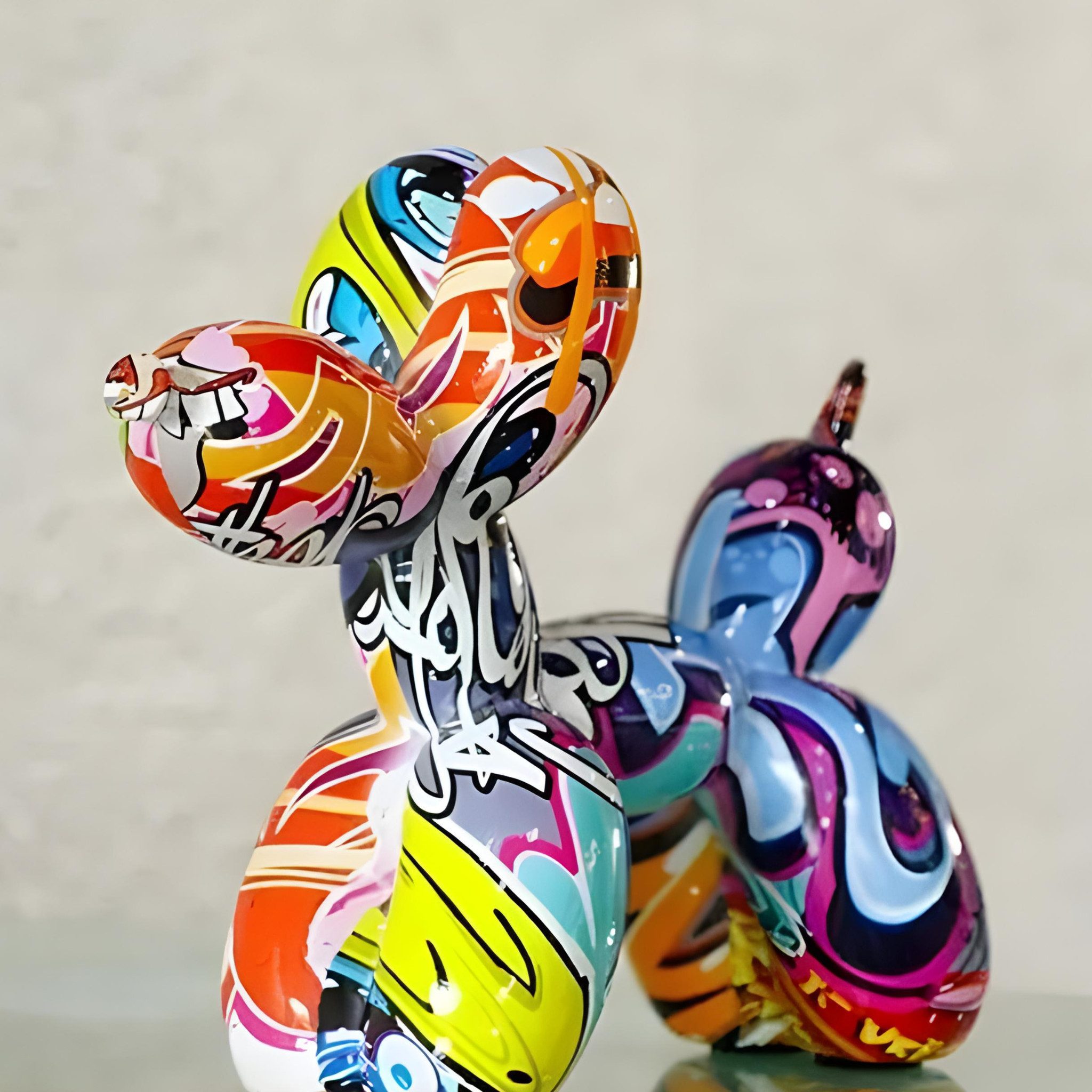 HS.SUPPLY Dekofigur Graffiti Hund Moderne Skulptur Dekofigur Ballon Hund aus Kunststein, POP ART Mehrfarbig/ Bunt 21x17 cm