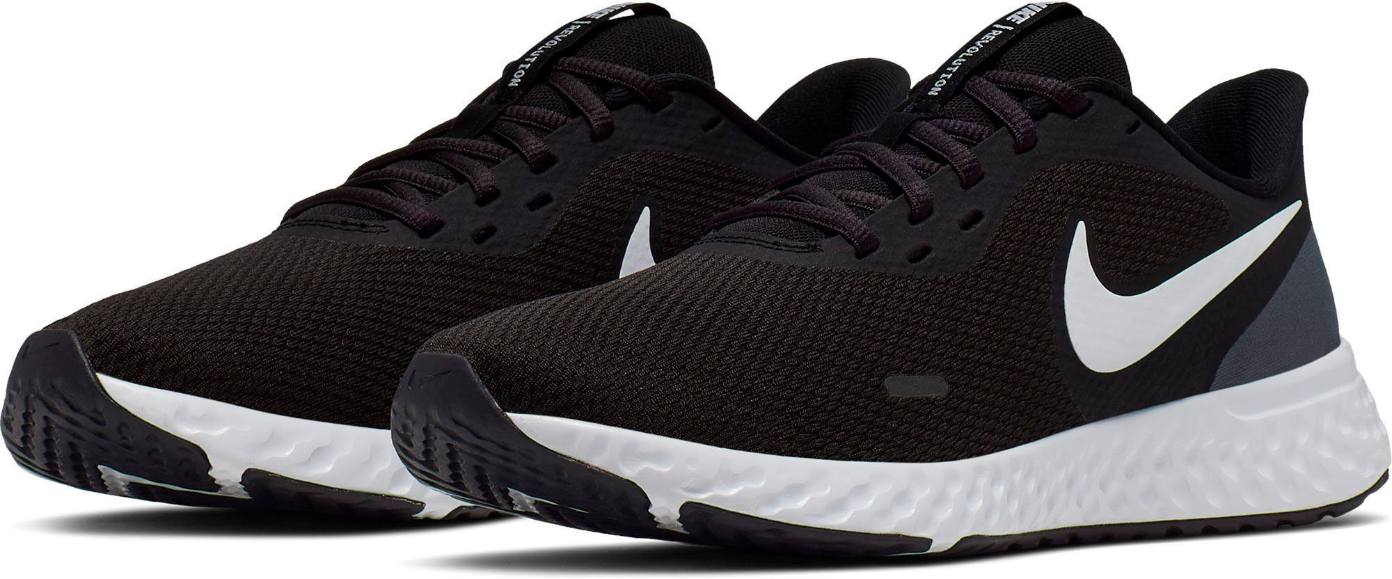 Nike Wmns Revolution 5 Laufschuh, Gummi-Außensohle bietet dauerhafte  Traktion auf einer Vielzahl von Oberflächen