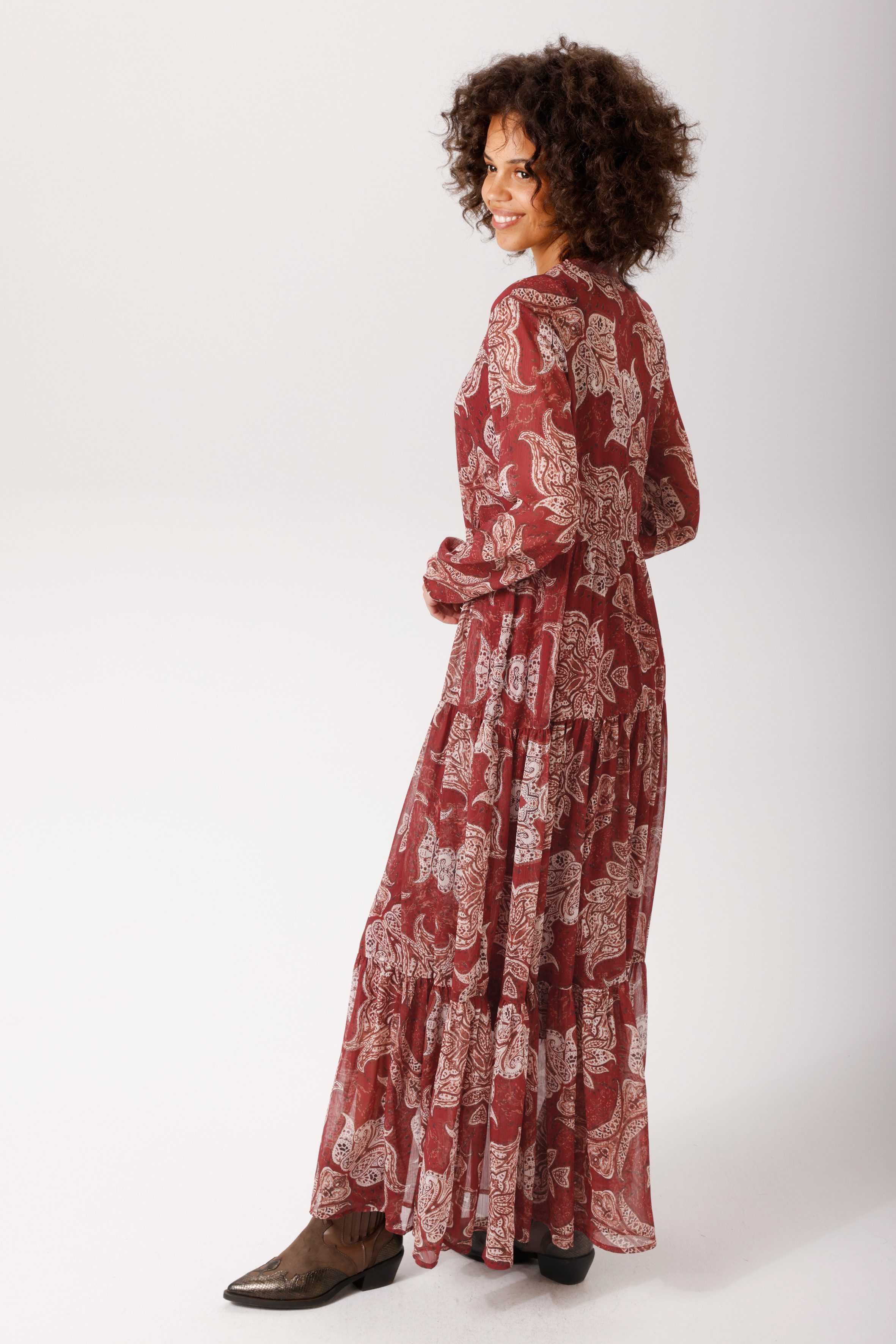 Aniston CASUAL Maxikleid (mit Jersey-Unterkleid) mit extravagantem Paisley-Muster - NEUE KOLLEKTION