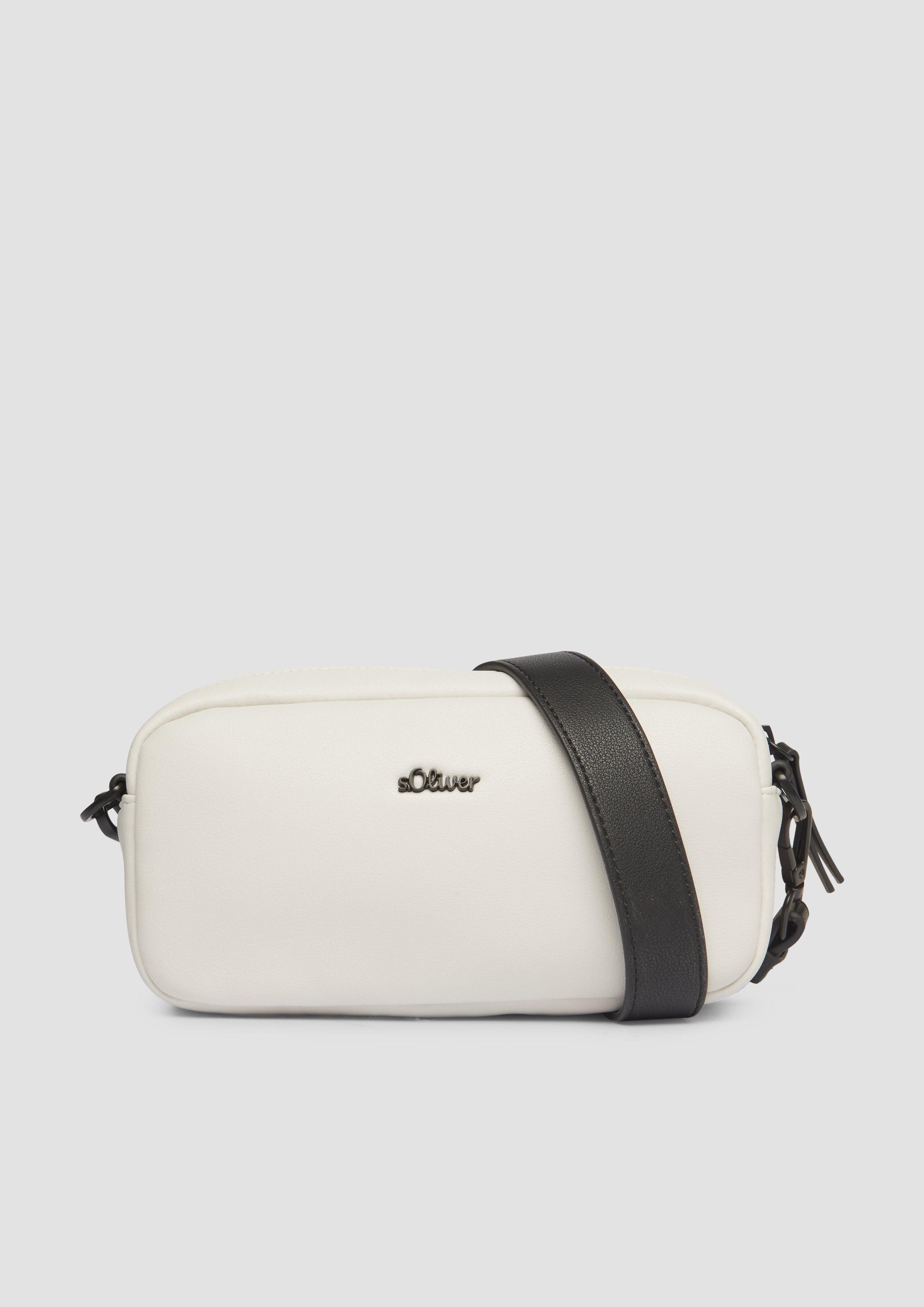 Tragetasche Lässige Camera-Bag mit Logo-Detail und abnehmbarem Schulterriemen