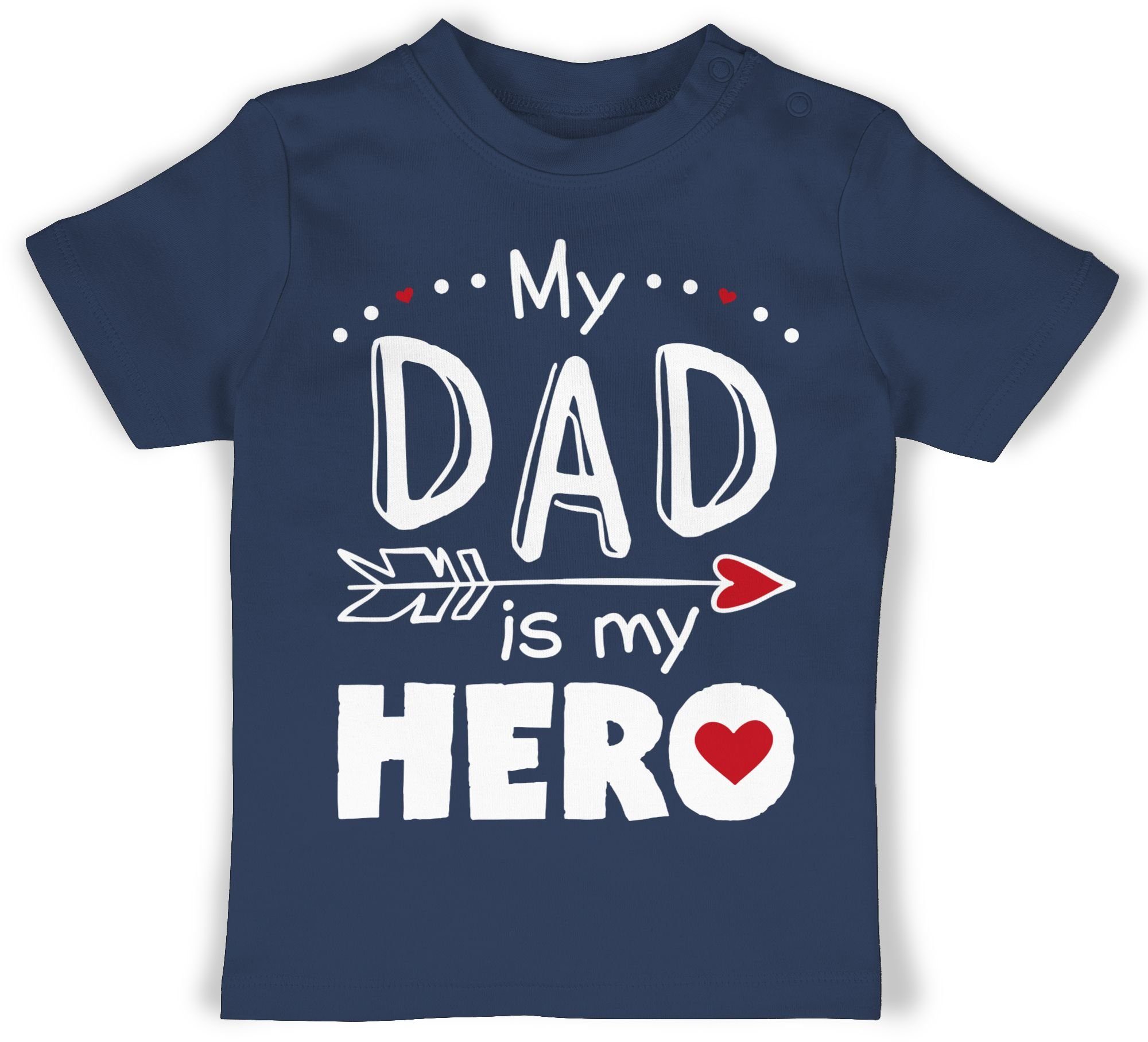 Shirtracer T-Shirt My Dad is my Hero Herzen weiß Geschenk Vatertag Baby