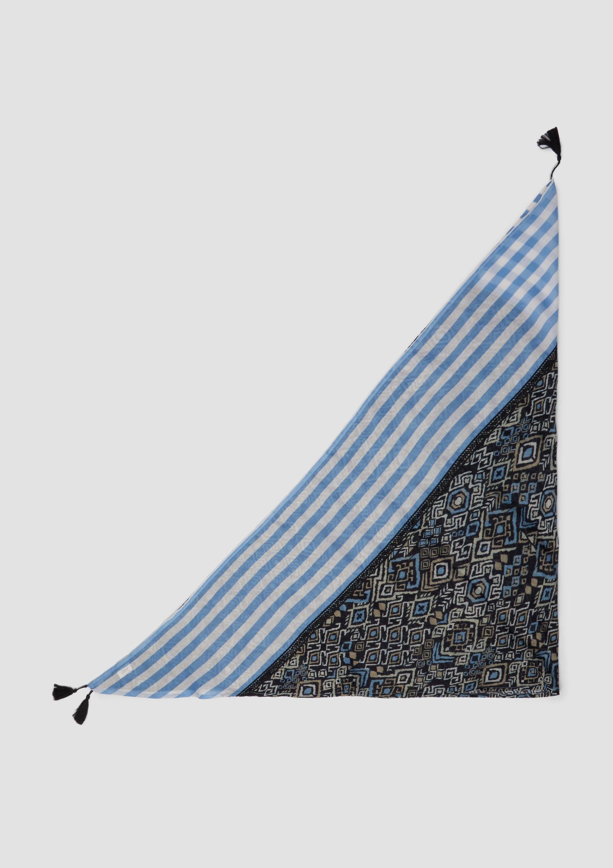 s.Oliver Schal Schal, Dreieckstuch mit All-over-Print und Quasten