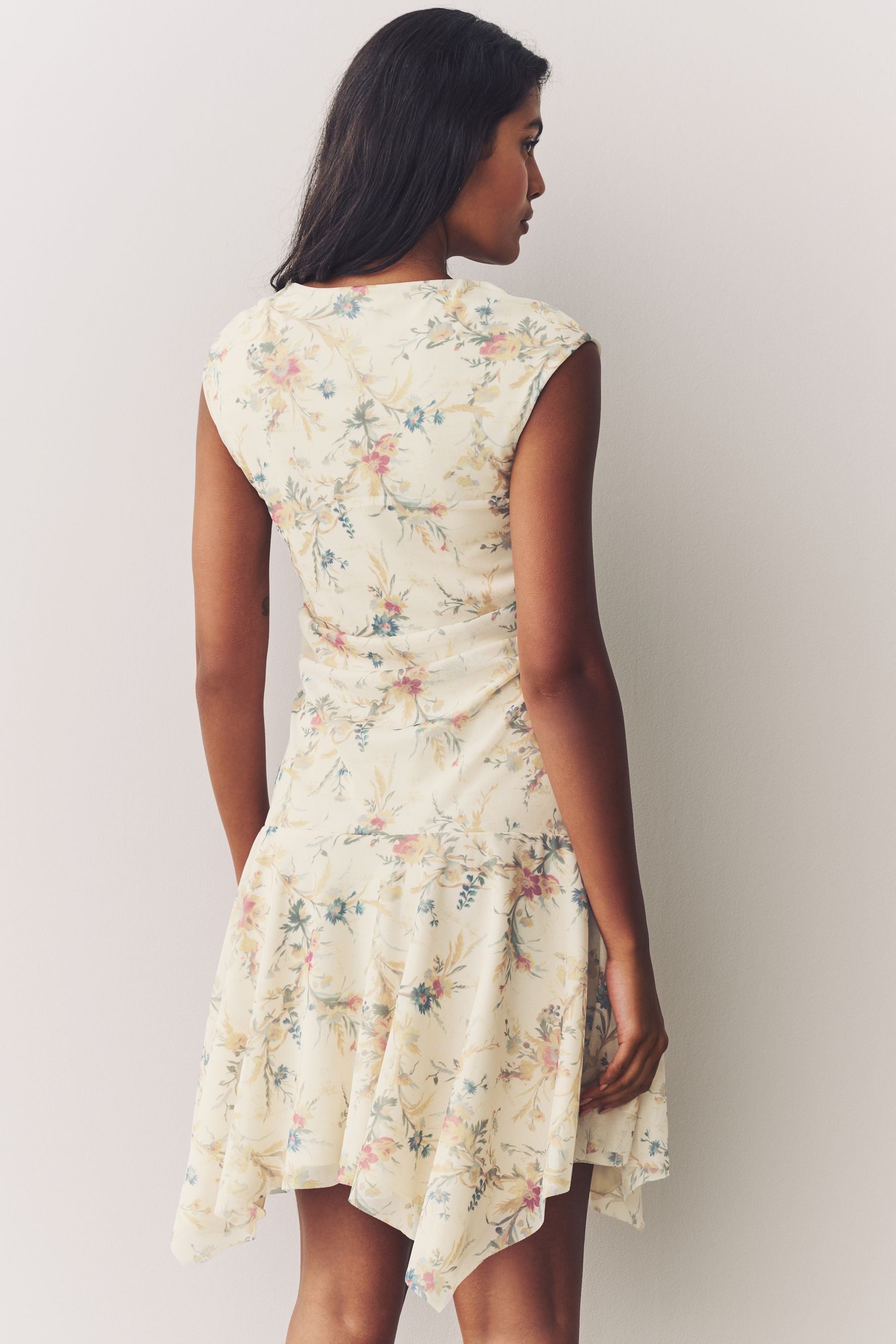 Next Minikleid Asymmetrisches Minikleid mit Mesh günstig online kaufen