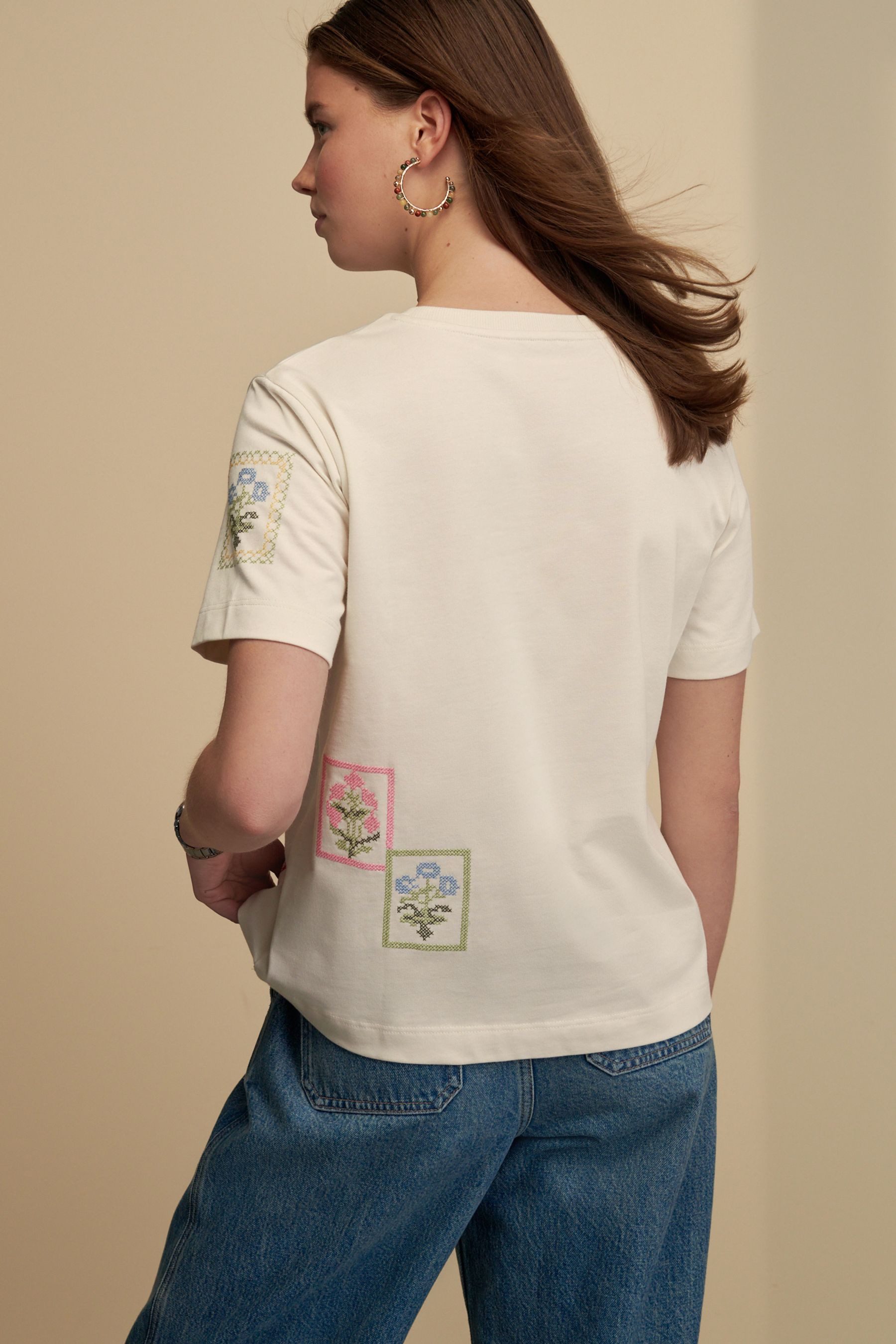 Next T-Shirt T-Shirt mit Kreuzstickerei, Kurzgröße günstig online kaufen